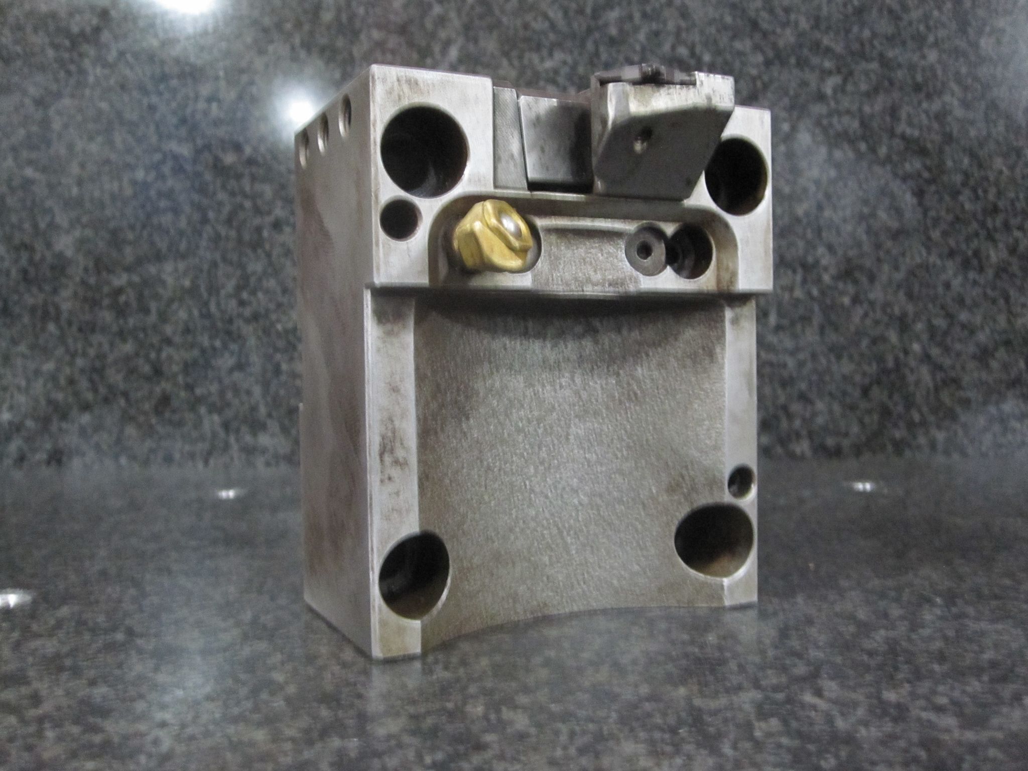 BMT60 BMT 60 DMG MORI SEIKI 1.0" SQUARE SHANK TURNING TOOL HOLDER W/ ISCAR TOOL 12