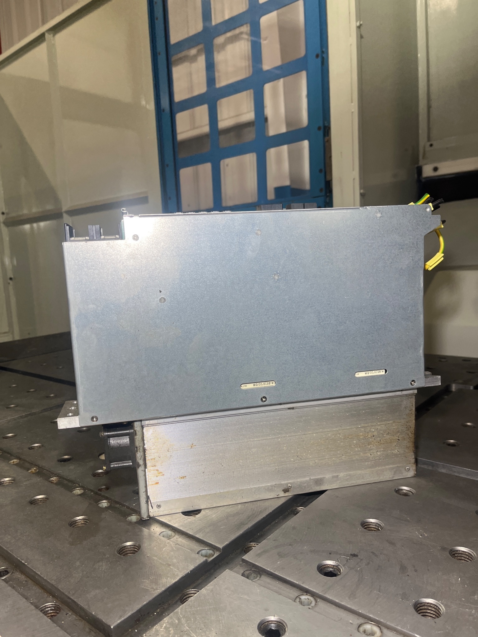 Okuma MIV0404A-1-B5 Servo Drive 4