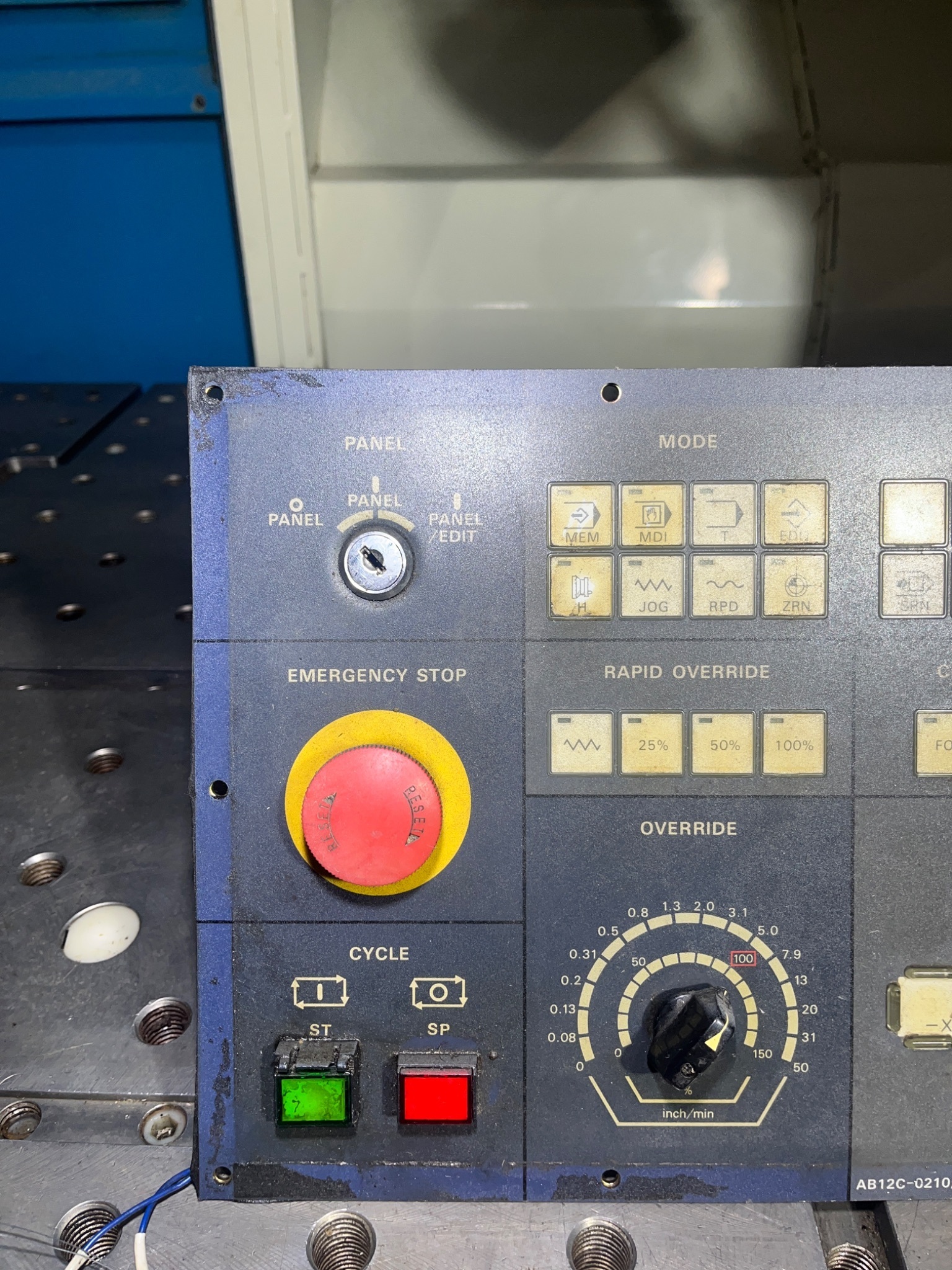 Fanuc A02B-0110-C075 Operators Panel 2