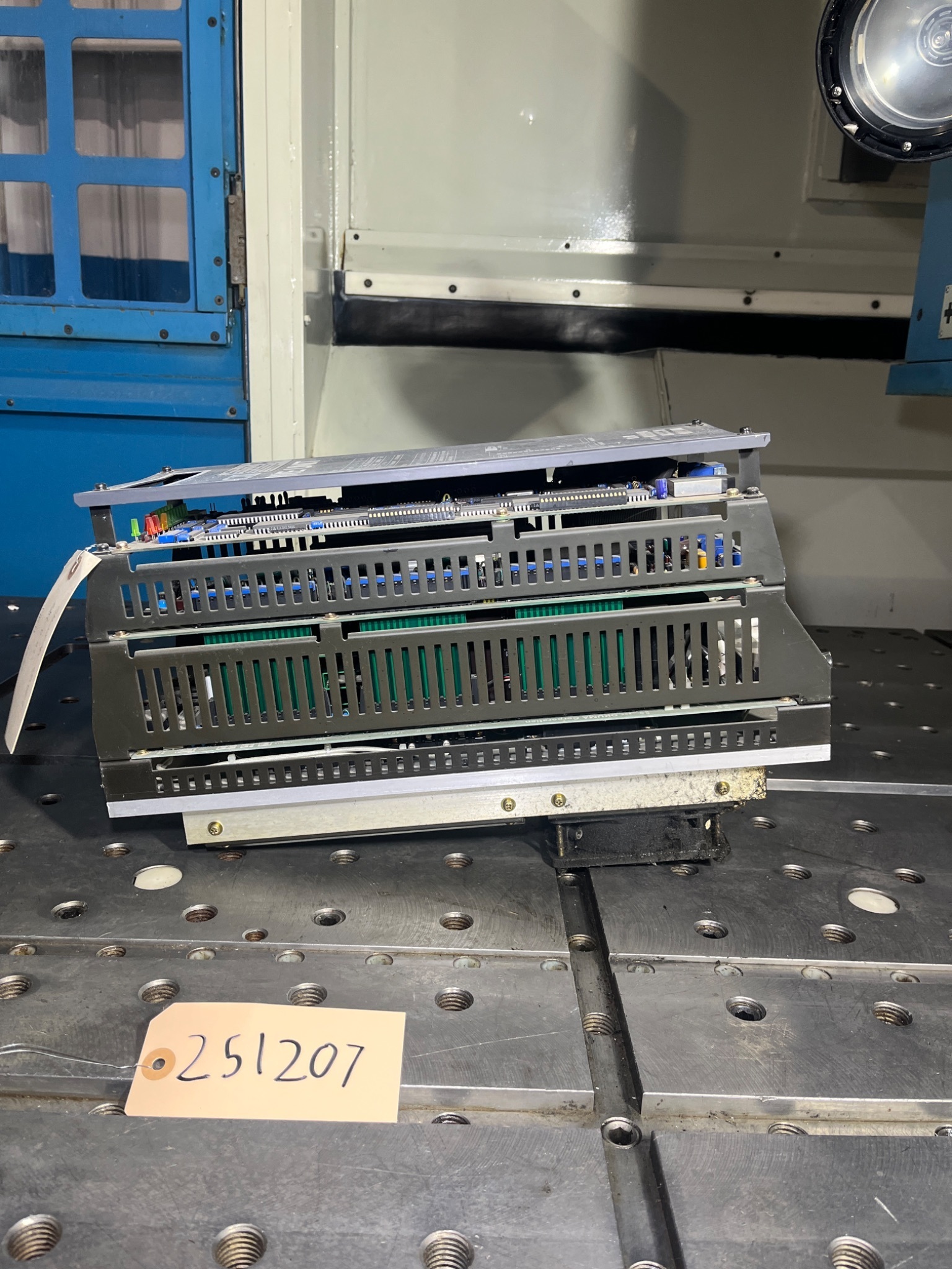 OKUMA VAC ||| D6 SPINDLE DRIVE VAC3-D6 2