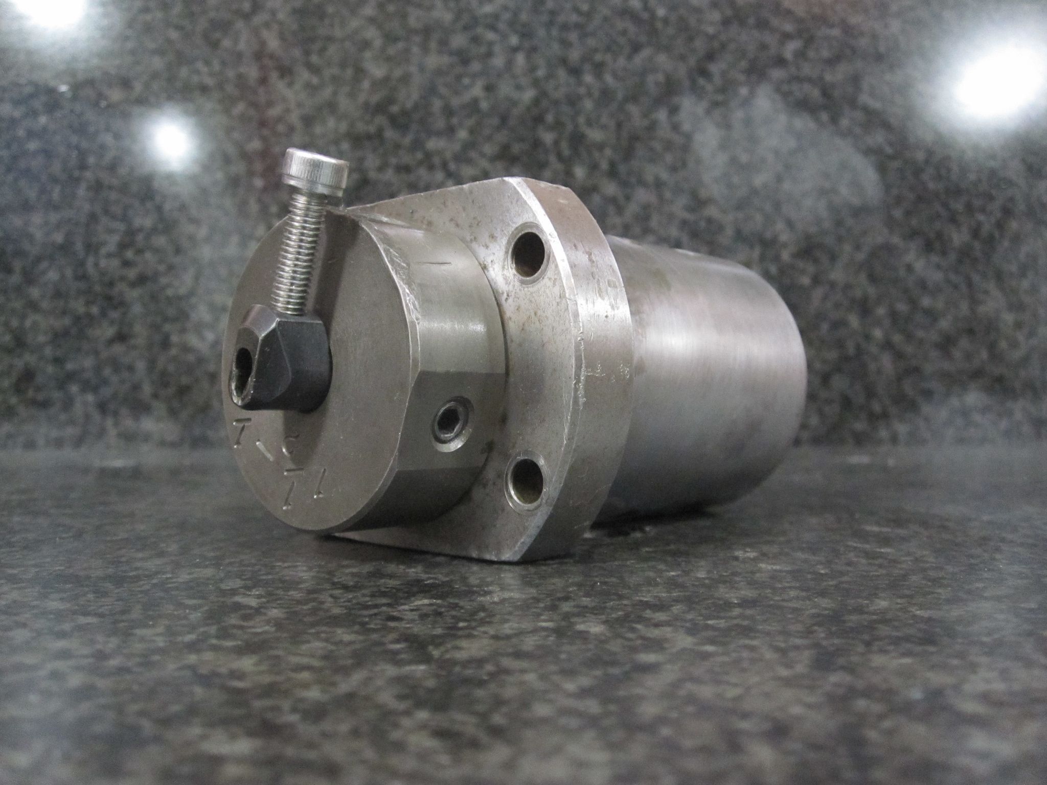 UNBRANDED KITAKO STATIC COLLET ROUND SHANK TURNING TOOL HOLDER 0