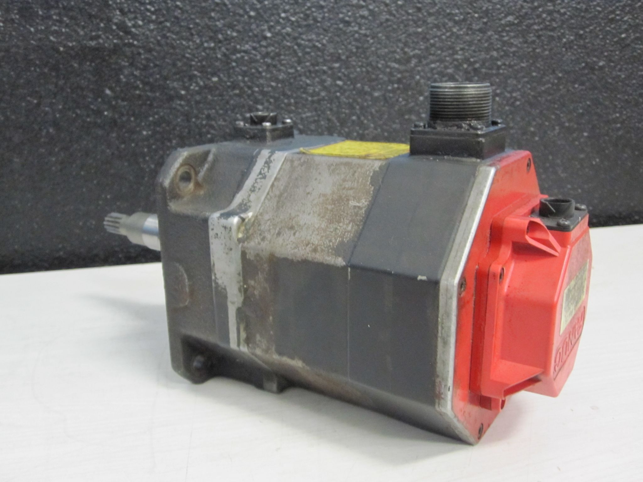 FANUC A06B-0223-B500 AC SERVO MOTOR A 4/4000 α I 3