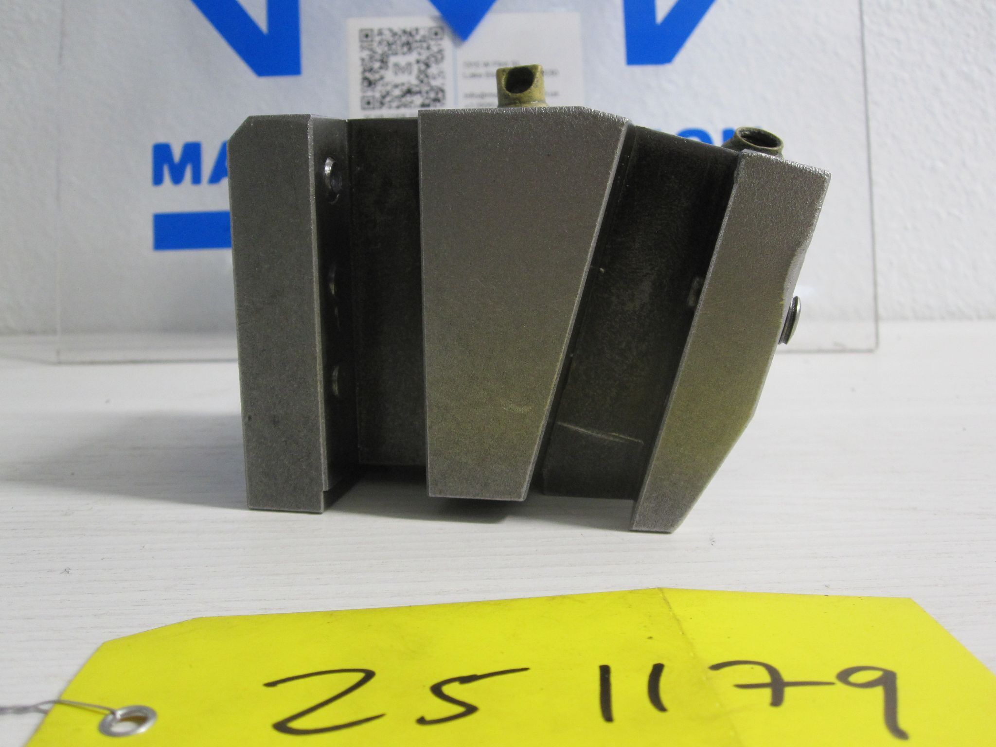 (As-Is) BMT45 Half Index Dual OD Turning Holder 20mm Static Lathe 58 x 58 mm 1