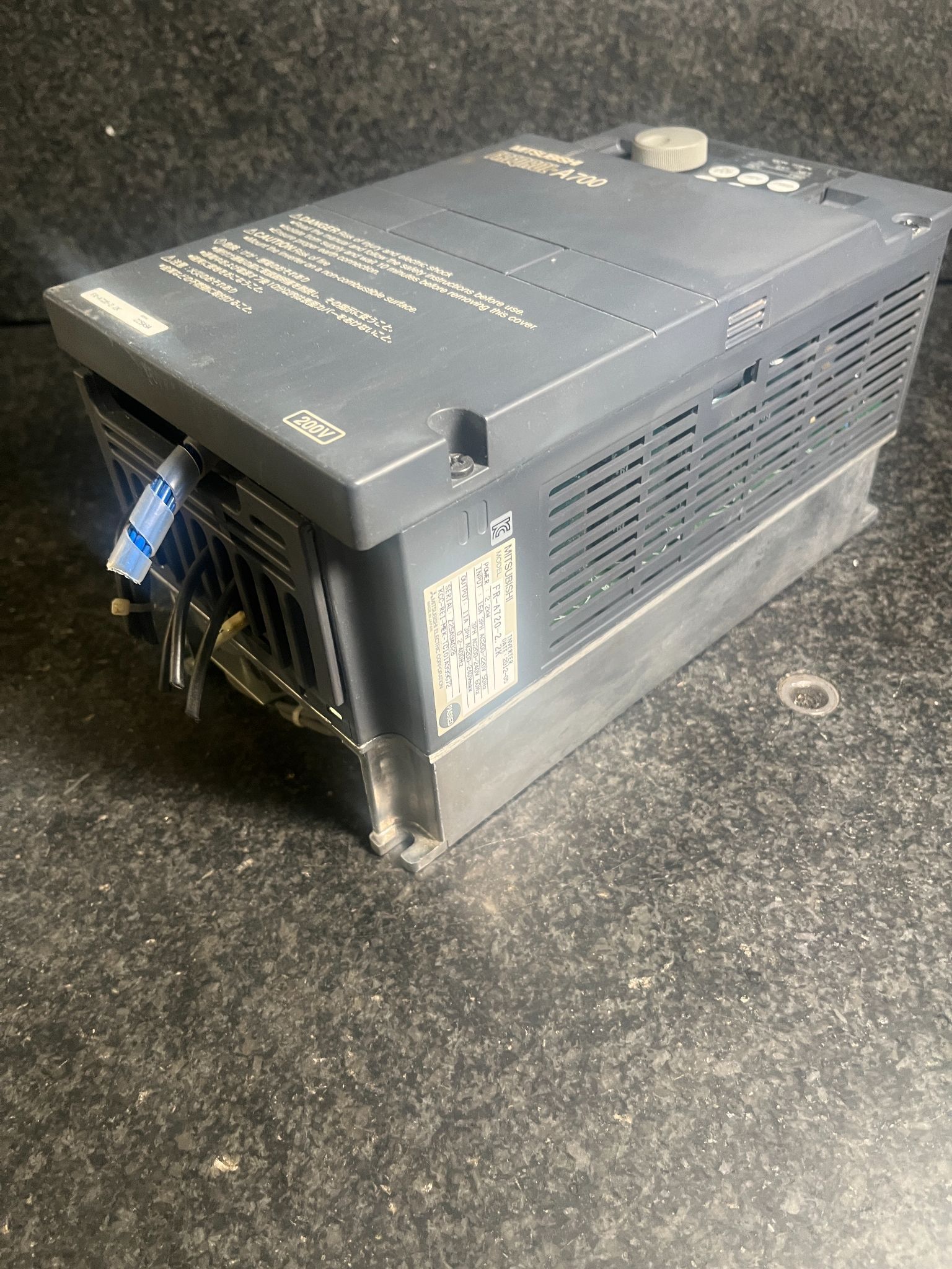 Mitsubishi FREQROL A700 FR-A720-2.2K Inverter 1