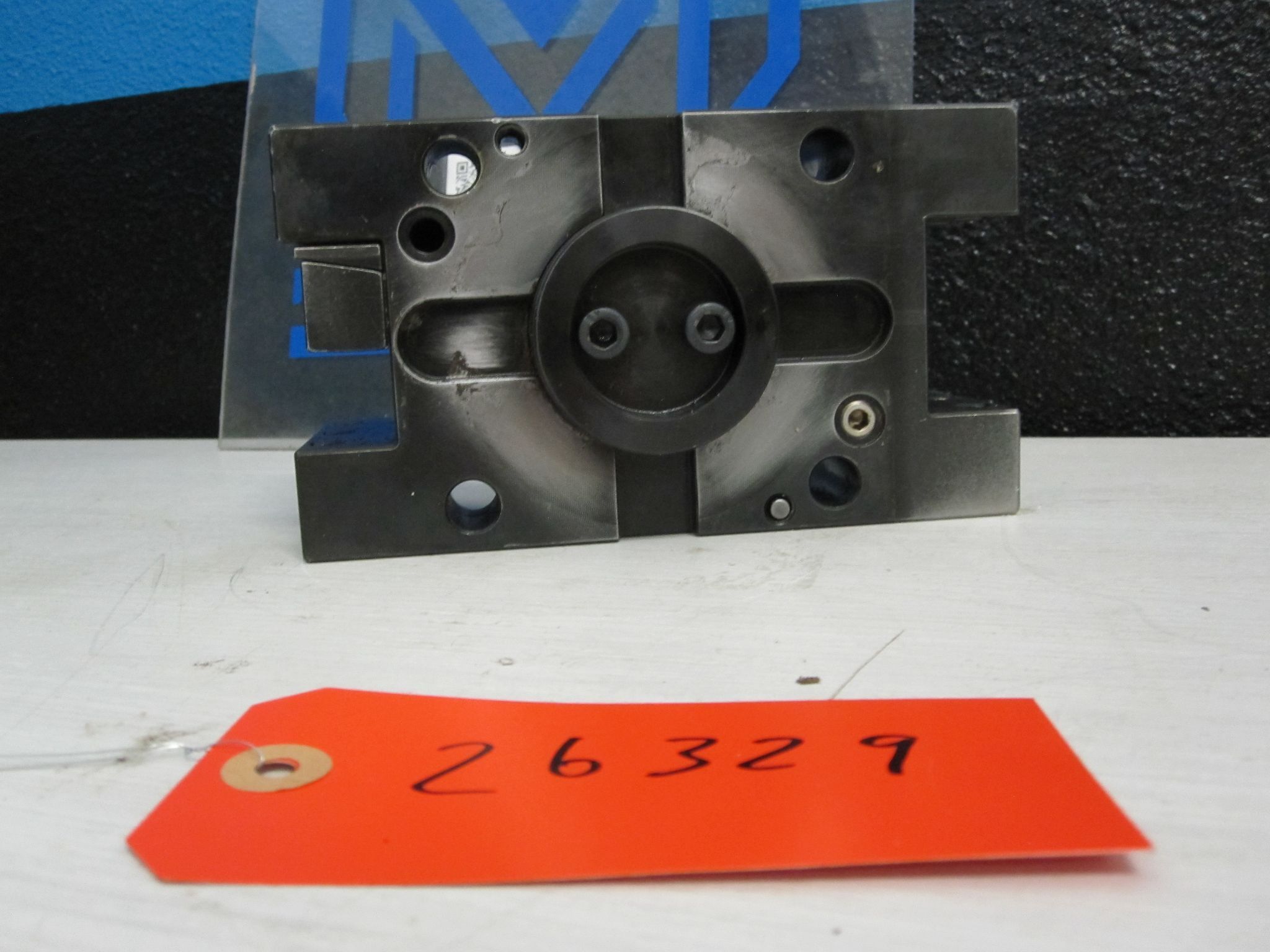 (As-Is) MT MARCHETTI MNL0052540 BMT60 94 x 84 mm 1.0" Turning tools 2