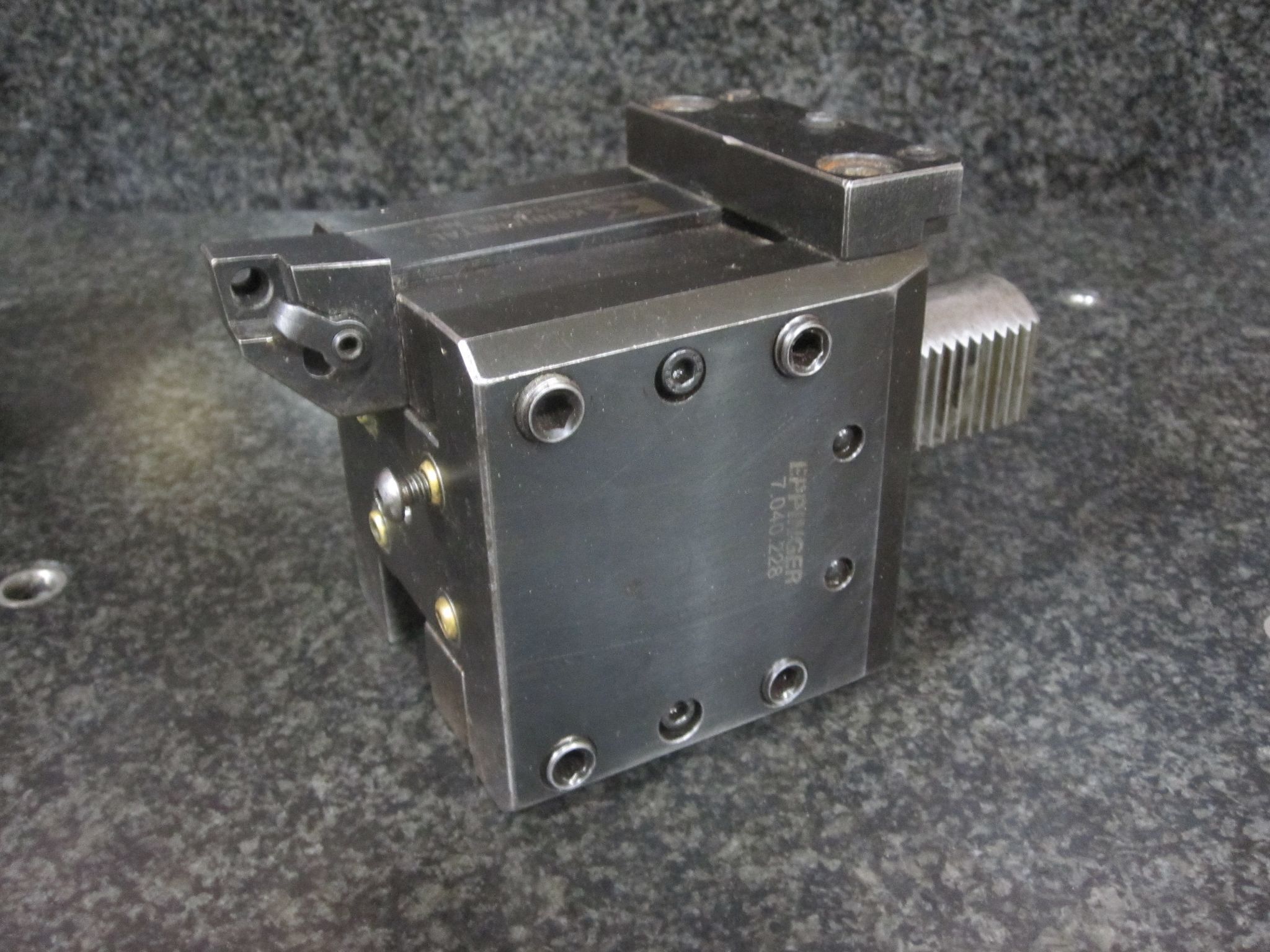EPPINGER 7.040.228 VDI40 VDI 40 STATIC DOUBLE DUAL TURNING TOOL HOLDER SQUARE SHANK 1.0" 1 INCH 1