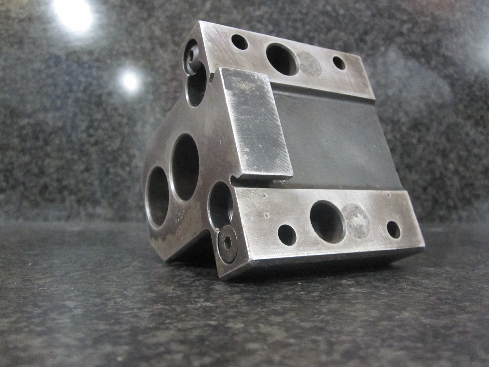 HARDINGE SG-34M STATIC 2X DOUBLE DUAL BORING BAR HOLDER 76 X 51 MM W/ KEY 40 MM 1.0" INCH 15