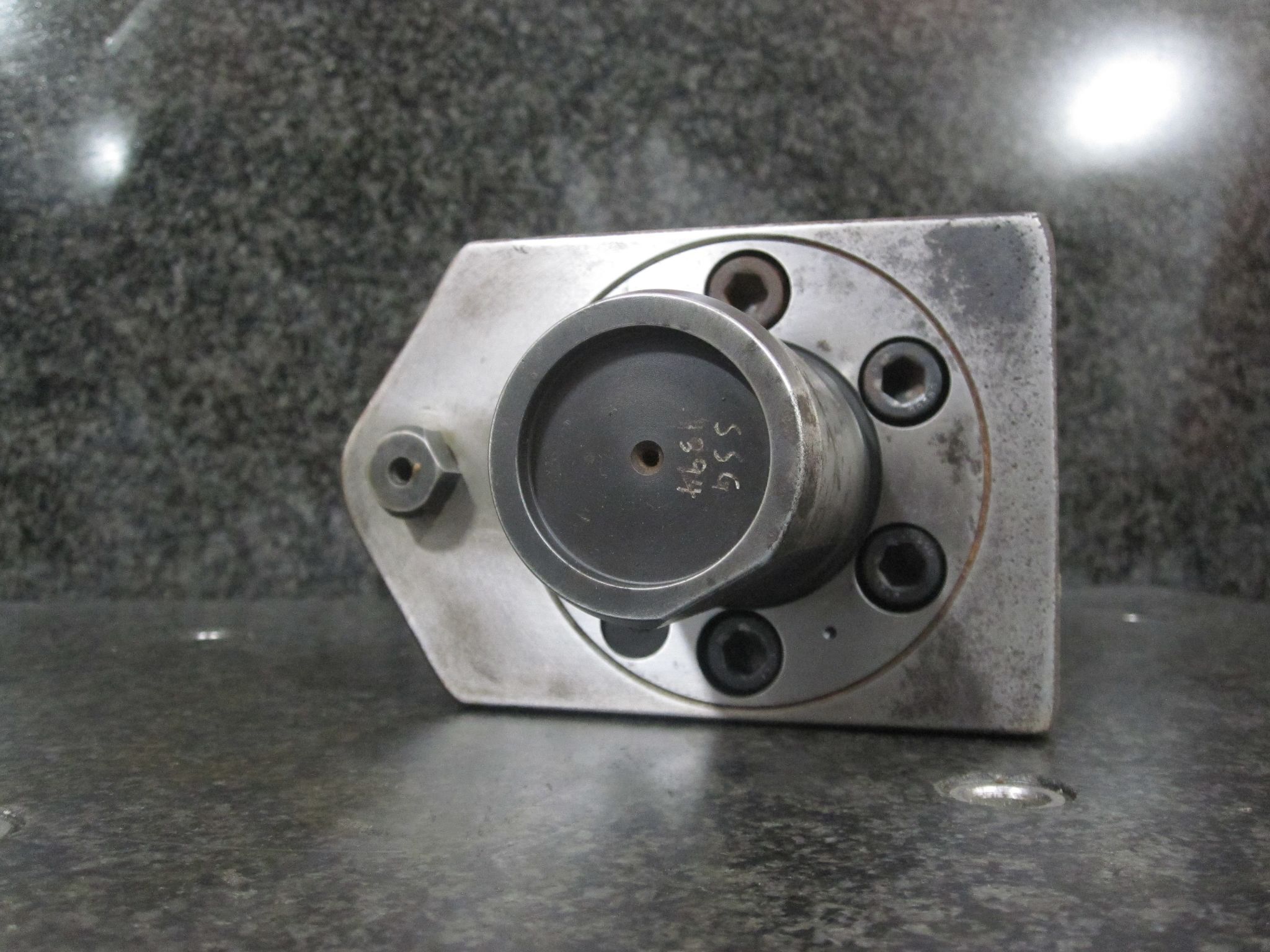 (AS-IS) MAZAK VDI50 VDI 50 SQT 2.0" BORING BAR STATIC HOLDER INCH 6