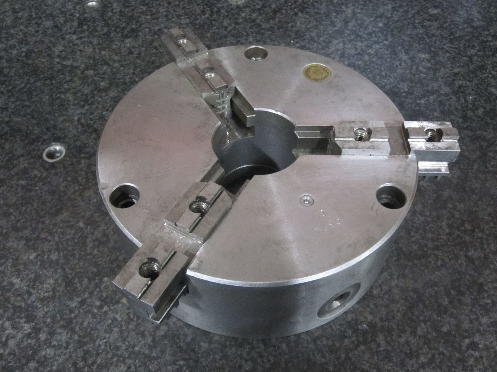 BISON 3-JAW SCROLL CHUCK 3 JAW 8" CHUCK 2" THRU HOLE FRONT MOUNT PLAIN BACK 200mm LATHE 4