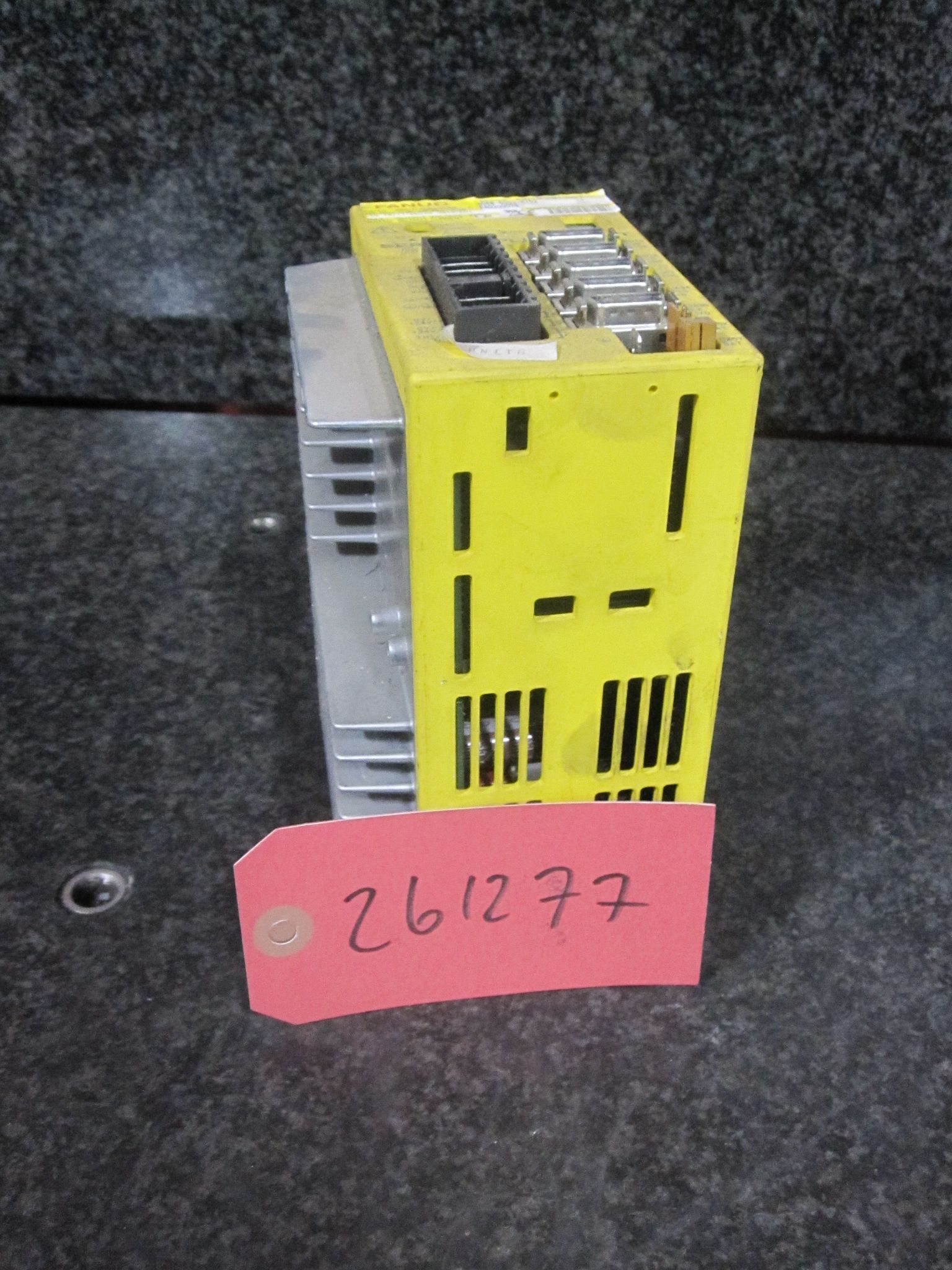 (AS-IS FOR PARTS) FANUC SERVO AMPLIFIER UNIT A06B-6093-H152 BETA SERIES (AS-IS FOR PARTS) 1