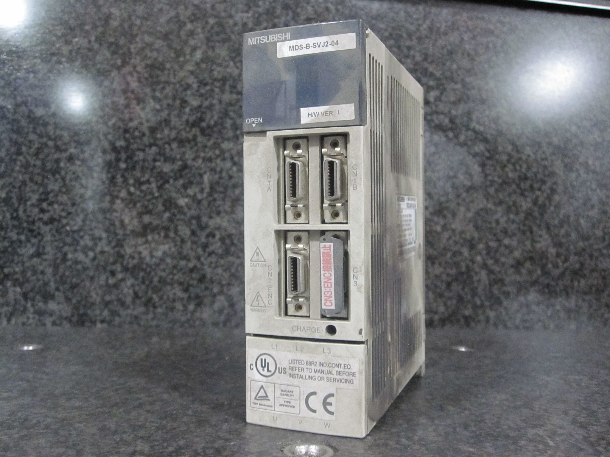(UNTESTED) MITSUBISHI SERVO DRIVE UNIT MDS-B-SVJ2-04 AMP 0