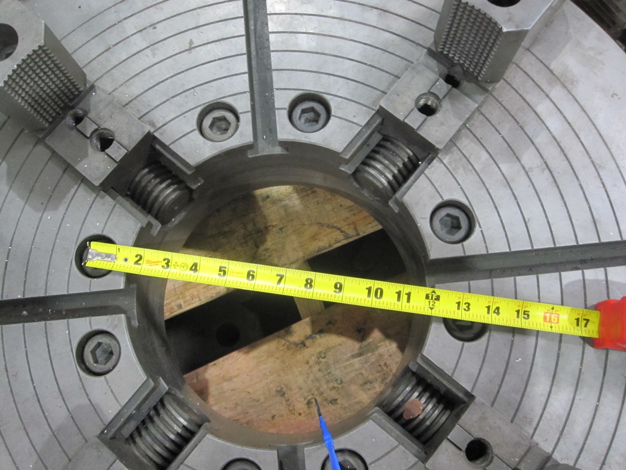 BISON LARGE CHUCK INDEPENDENT 4 JAW OIL COUNTRY CHUCK W/ LARGE THROUGH HOLE BISON A2-15 SPINDLE MOUNT 8