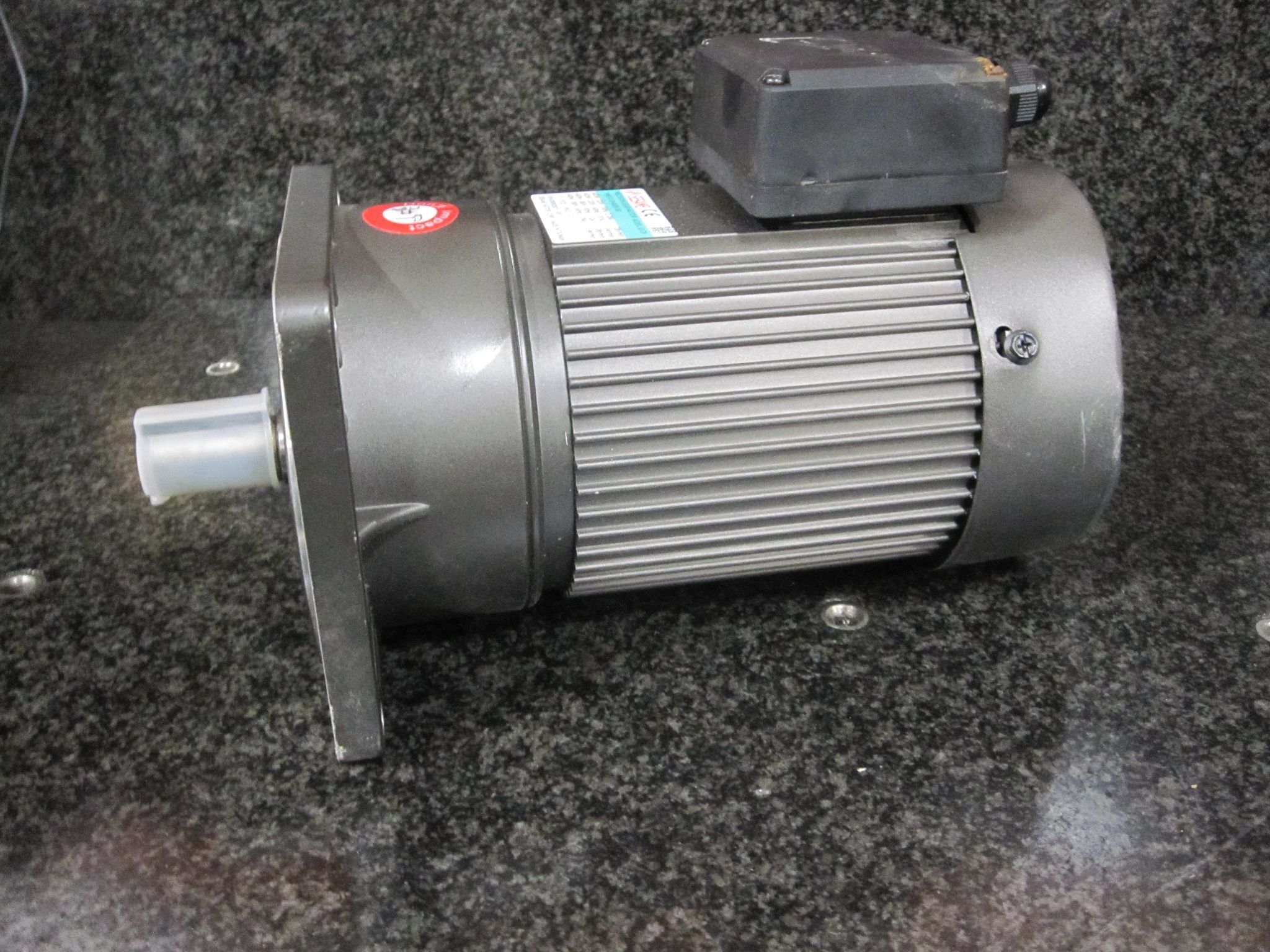 (AS-IS) SESAME PRECISION GEAR MOTOR G12V G12V400S-50 400W 220V (AS-IS) 9