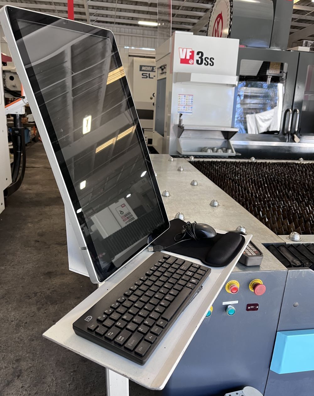 Jinan Forsun FS1530L 2KW CNC Fiber Laser Cutting 9