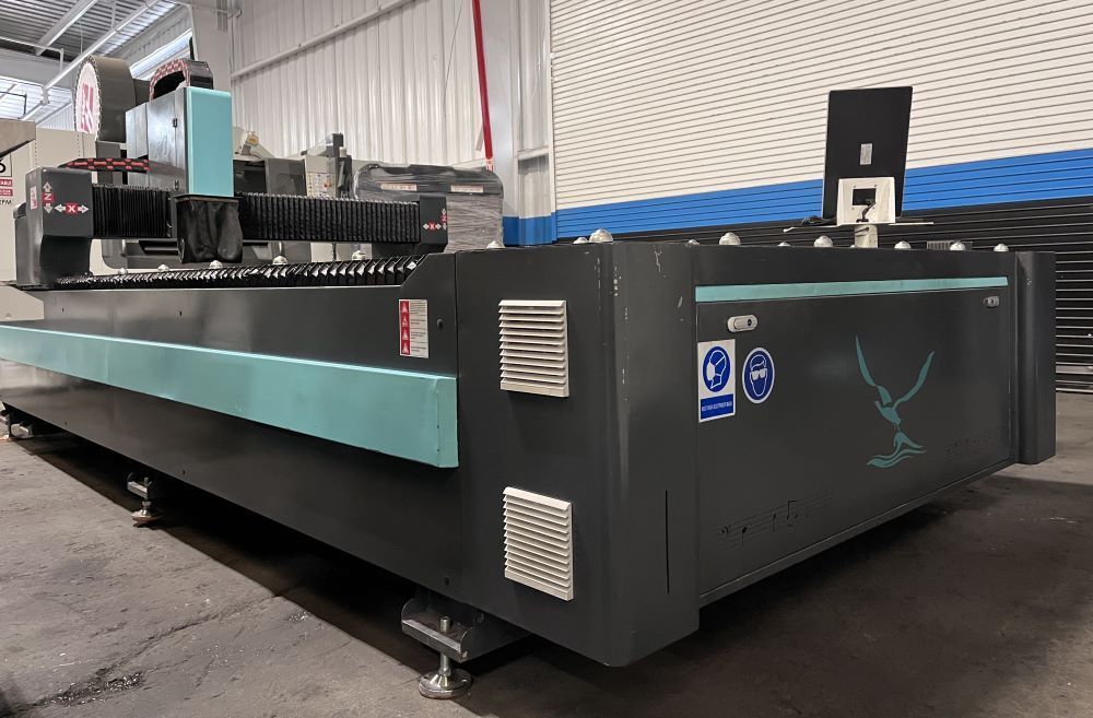 Jinan Forsun FS1530L 2KW CNC Fiber Laser Cutting 1