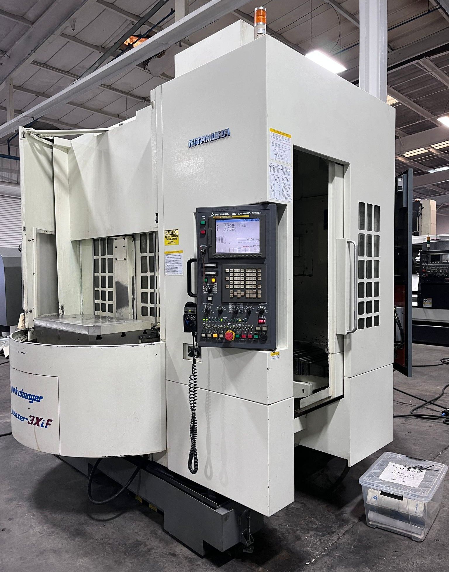 Kitamura MyCenter 3XiF Spark Changer CNC Vertical Mill 2