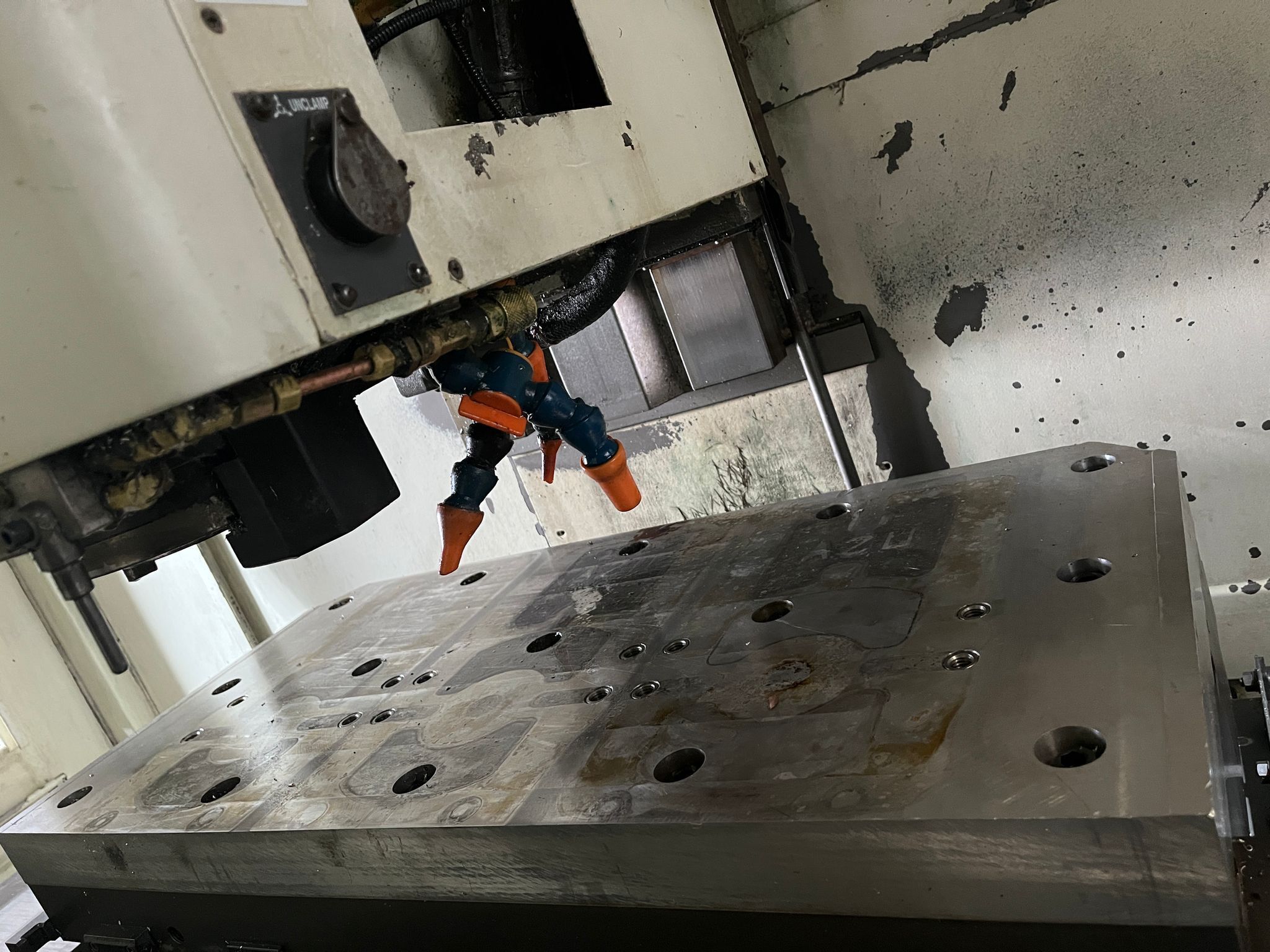 Kitamura MyCenter 3XiF Spark Changer CNC Vertical Mill 6