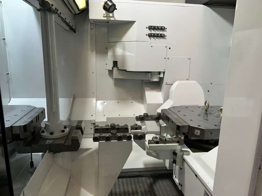 Mazak Variaxis 630-5X 5 Axis CNC Vertical Machining Center - Automatic Pallet Changer Mill 7