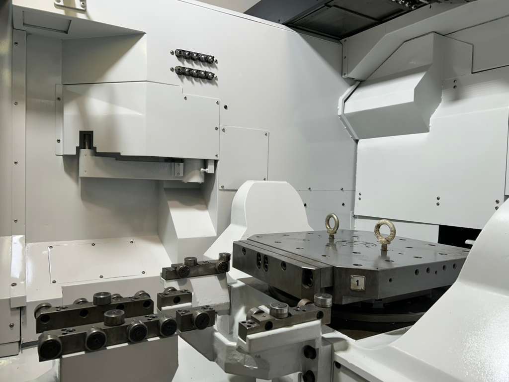 Mazak Variaxis 630-5X 5 Axis CNC Vertical Machining Center - Automatic Pallet Changer Mill 8