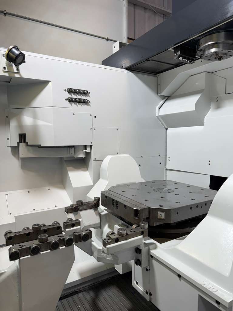 Mazak Variaxis 630-5X 5 Axis CNC Vertical Machining Center - Automatic Pallet Changer Mill 10