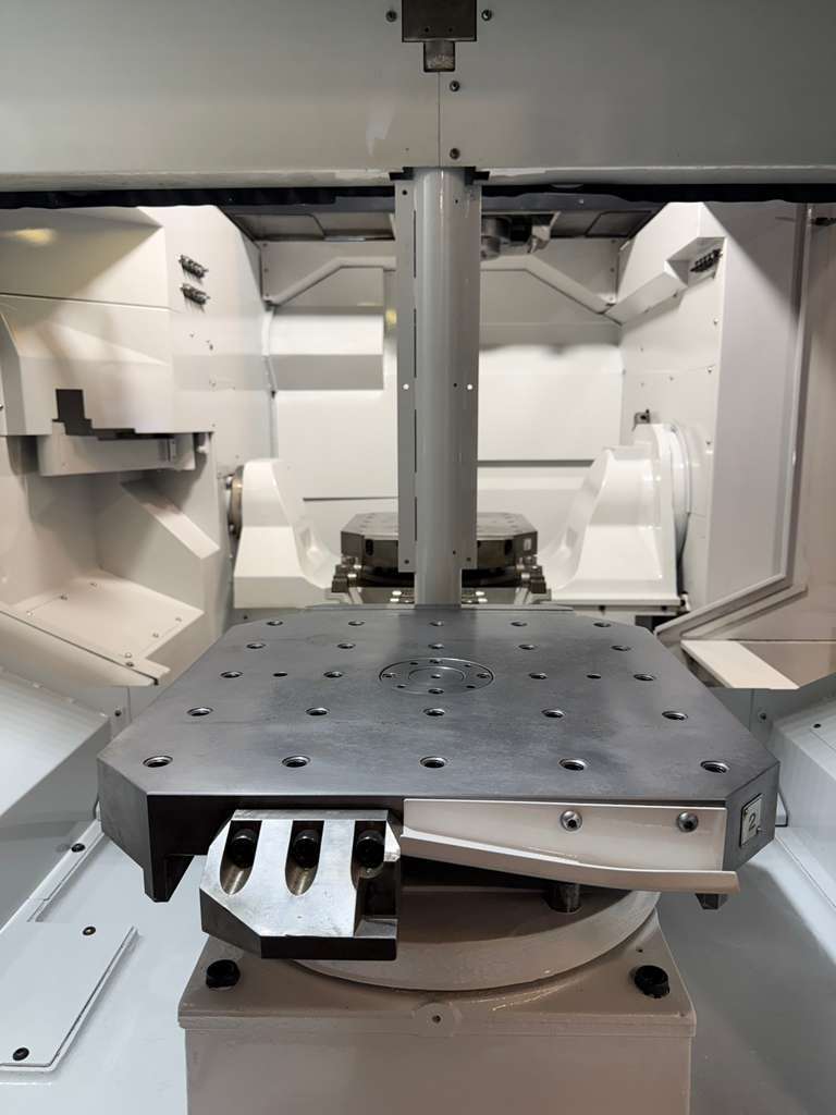 Mazak Variaxis 630-5X 5 Axis CNC Vertical Machining Center - Automatic Pallet Changer Mill 11