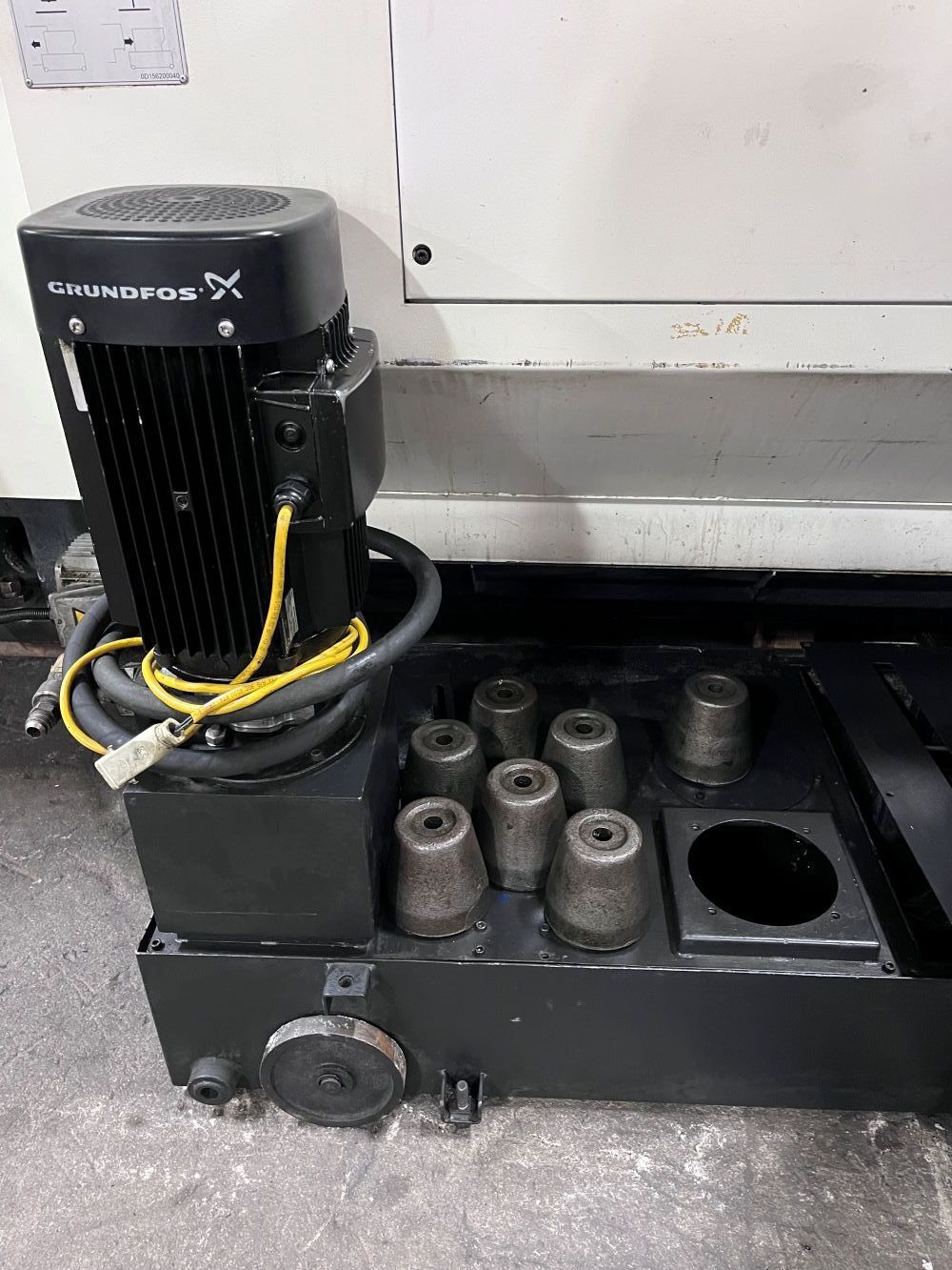 Mazak VCS-430A CNC Vertical Machining Center 15