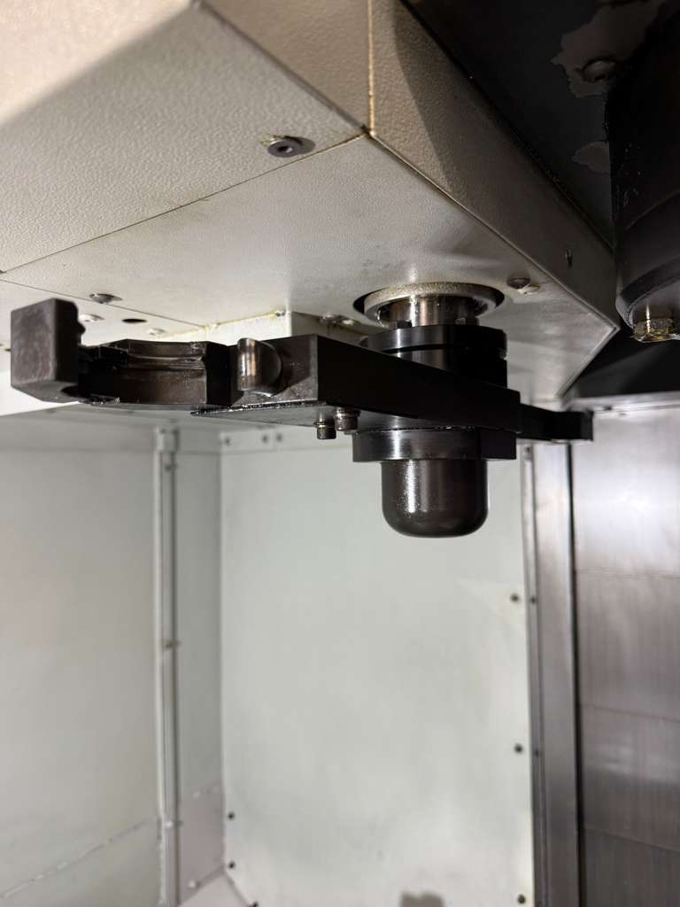 Mori Seiki DuraVertical 5080 CNC Vertical Machining Center - 10,000 RPM Mill 9