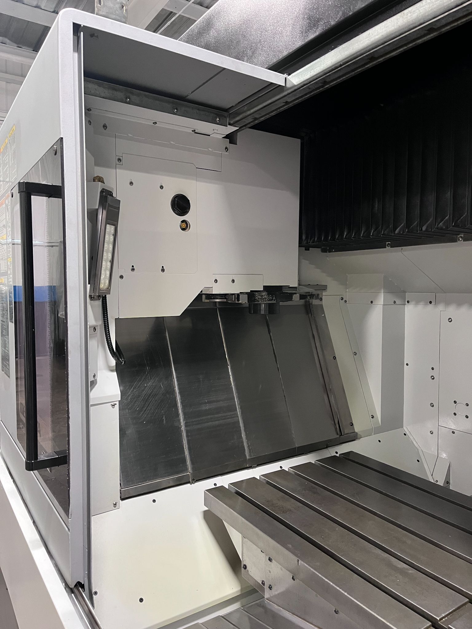 Okuma MB-66VA CNC Vertical Machining Center 11