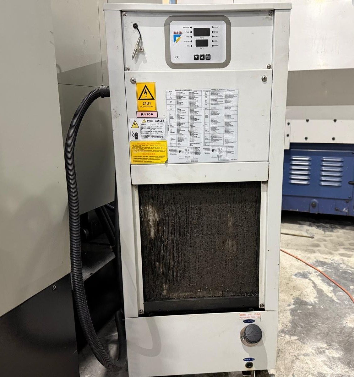 Quaser MV184C/12C CNC Vertical Machining Center - TSC, 12,000 RPM Mill 9
