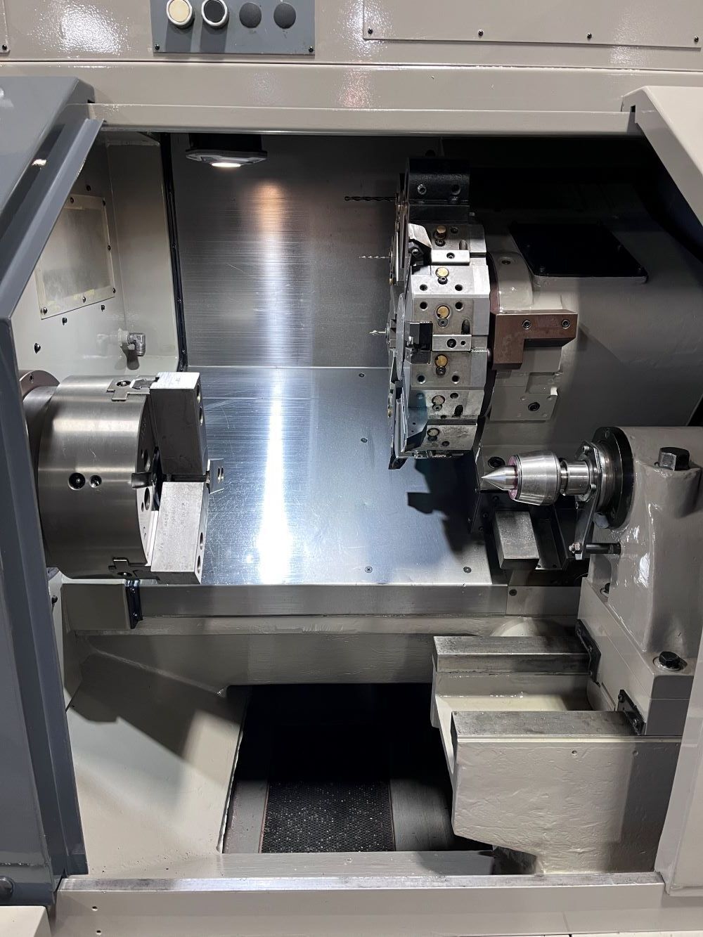Takisawa TW-30 CNC Turning Center - Lathe 7