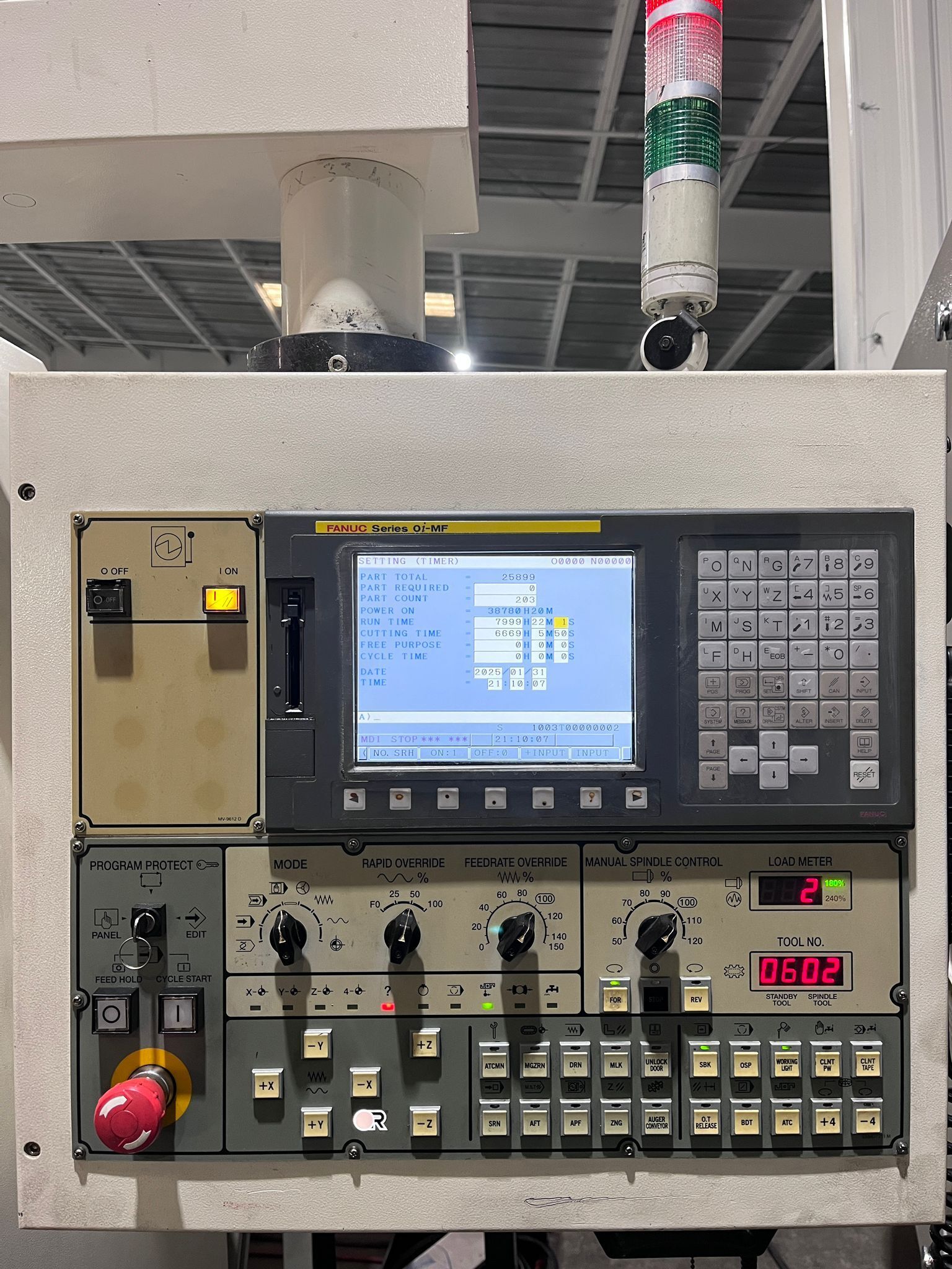 Victor Taichung Vcenter-85 CNC Vertical Machining Center 3