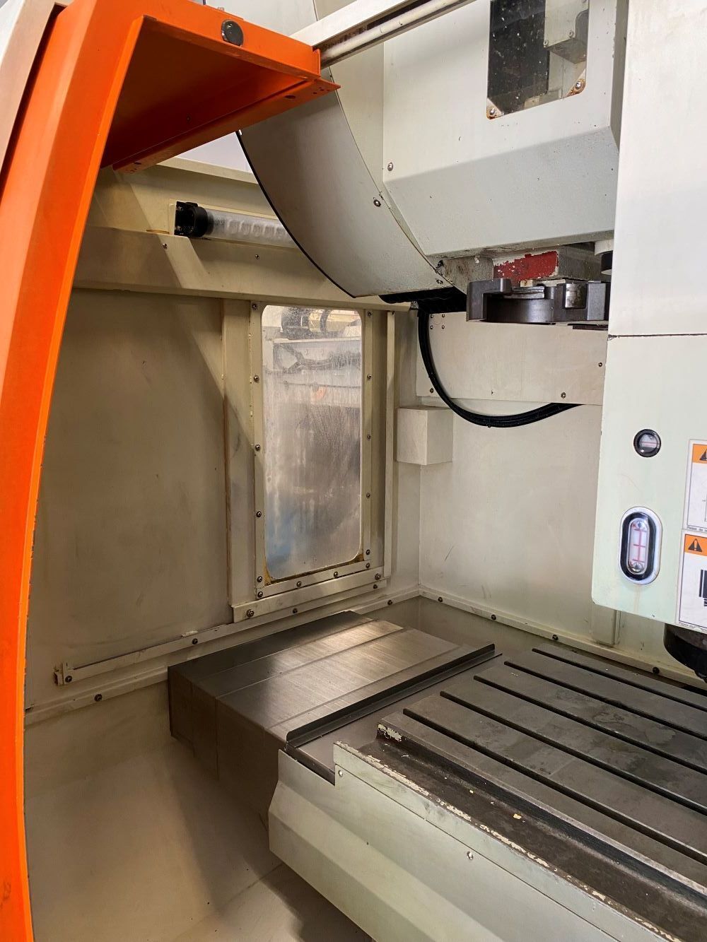 Victor Taichung Vcenter-85 CNC Vertical Machining Center 8