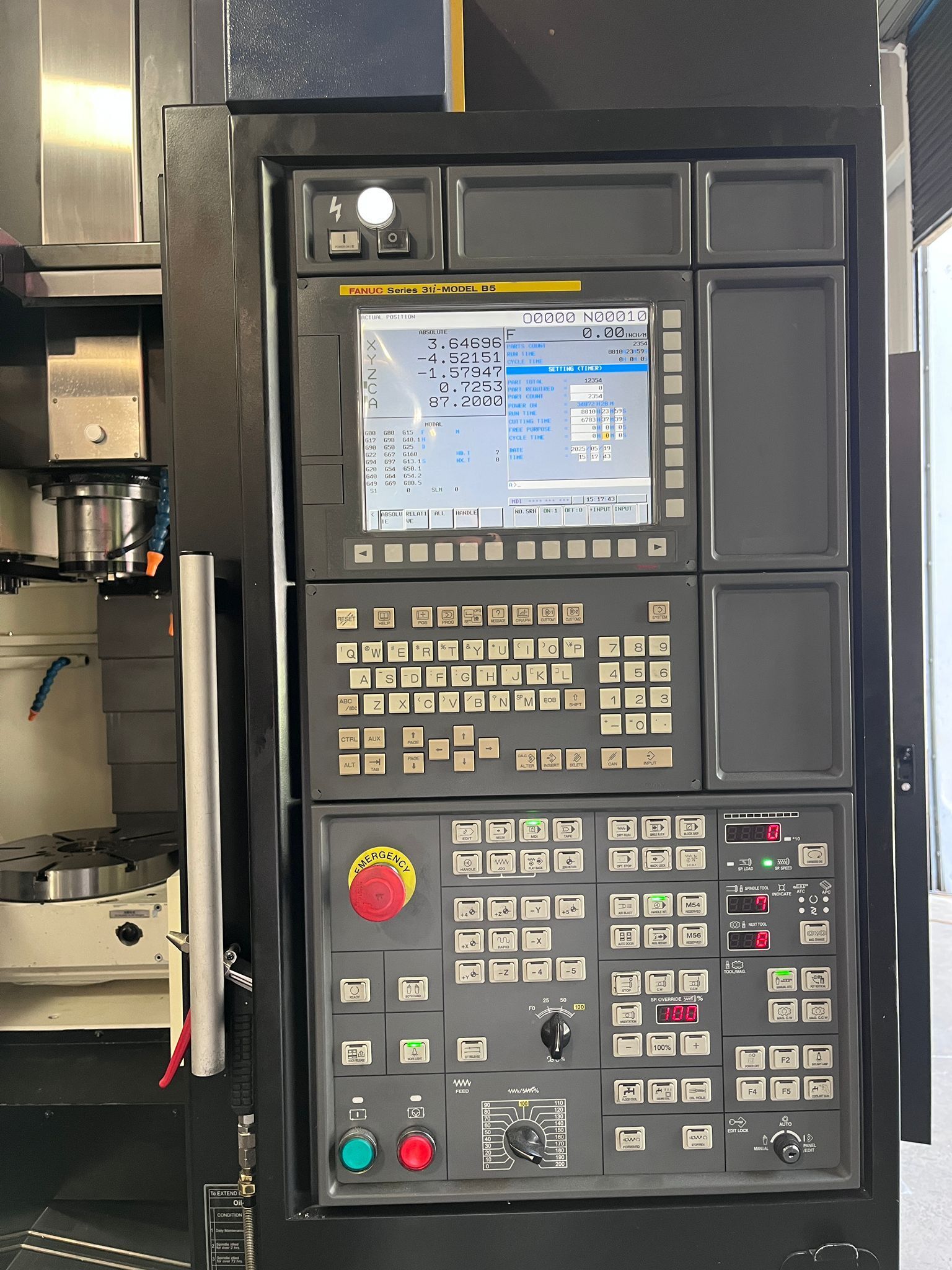 YCM FX-380A 5 Axis CNC Vertical Machining Center - Mill 4