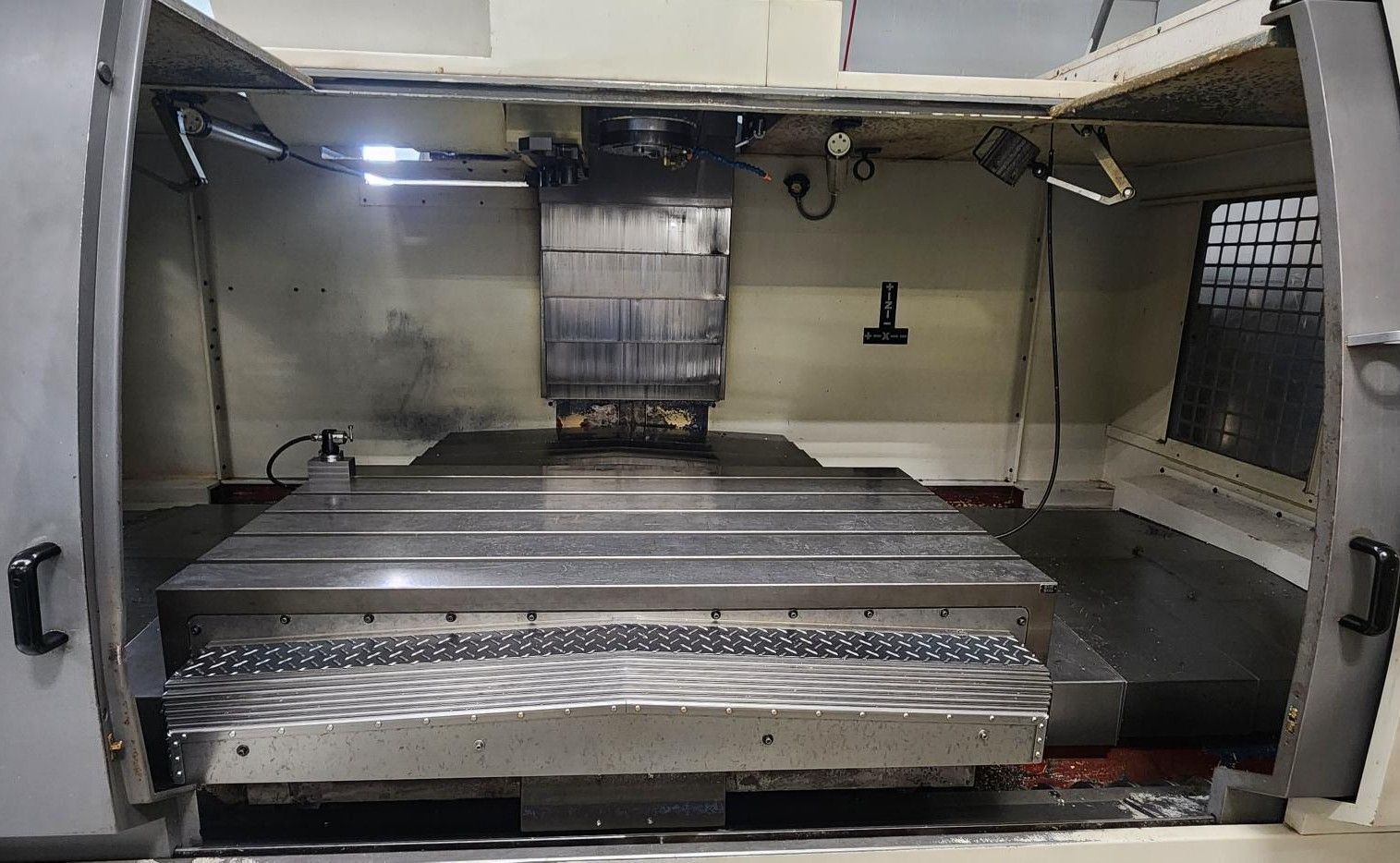 YCM TV-158B CNC Vertical Machining Center - 50 Taper 10000 RPM Mill 4