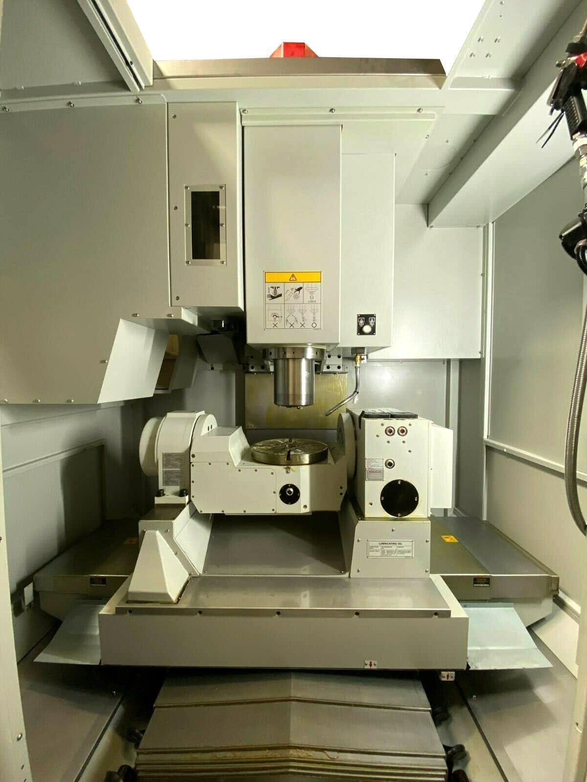 New Quaser MF-400C 5 Axis Vertical Machining Center 8