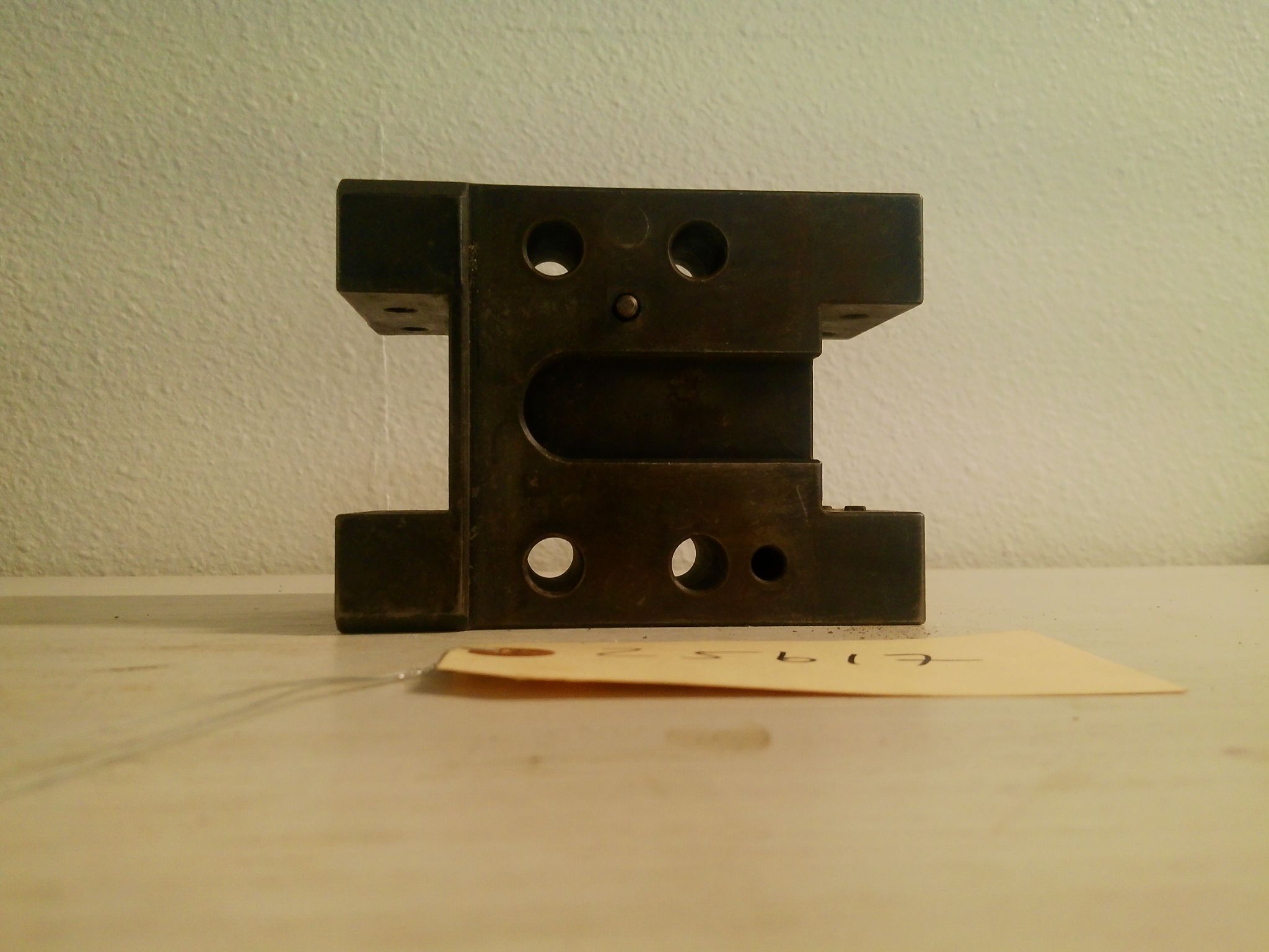 UNBRANDED Tool holders 2