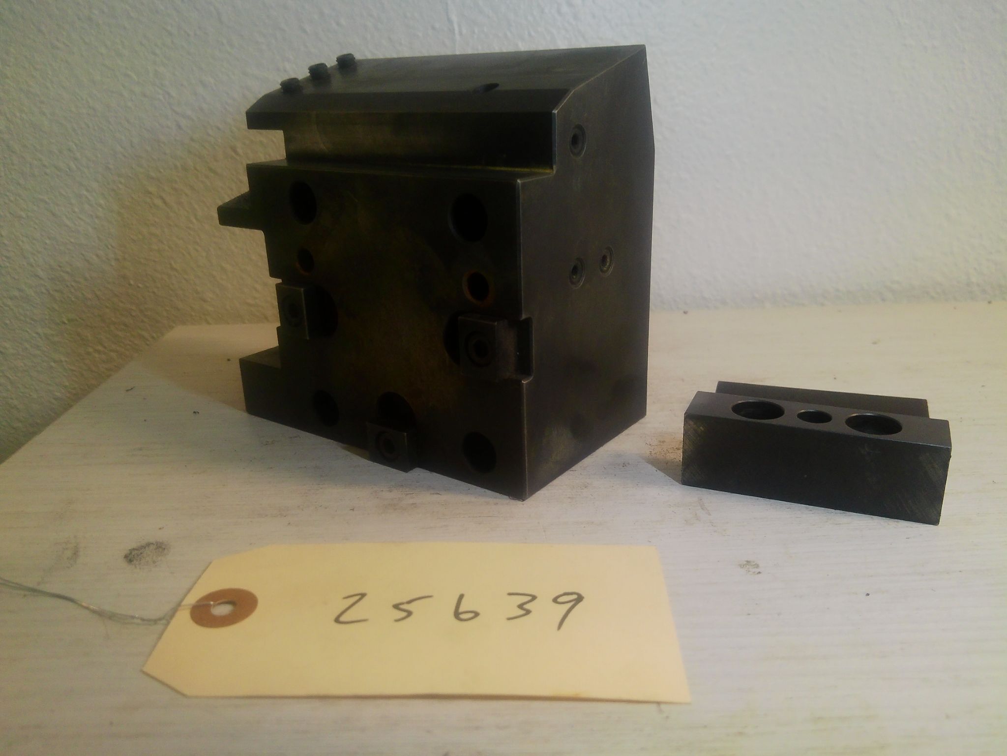 HAAS 9
