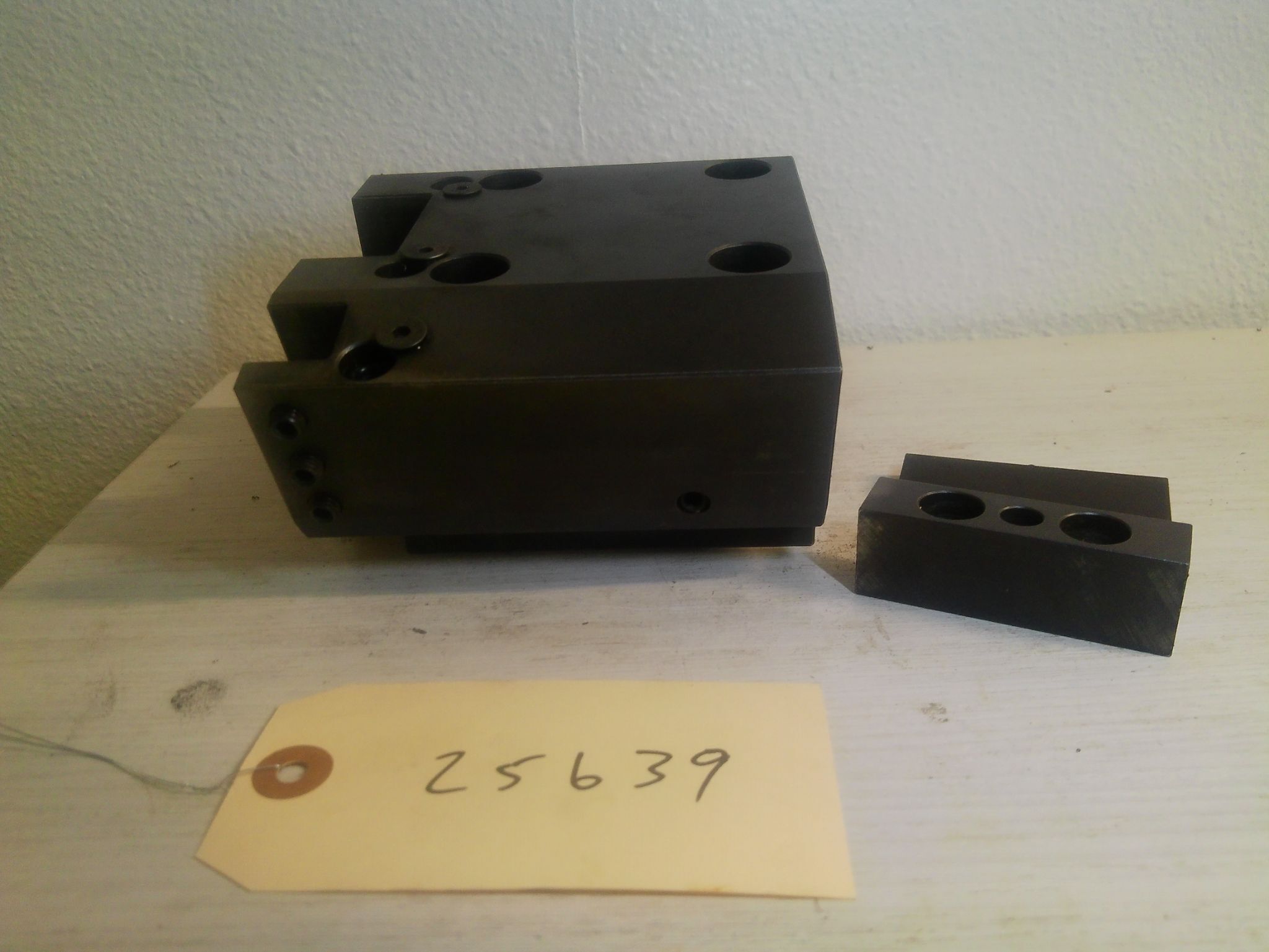 HAAS 11