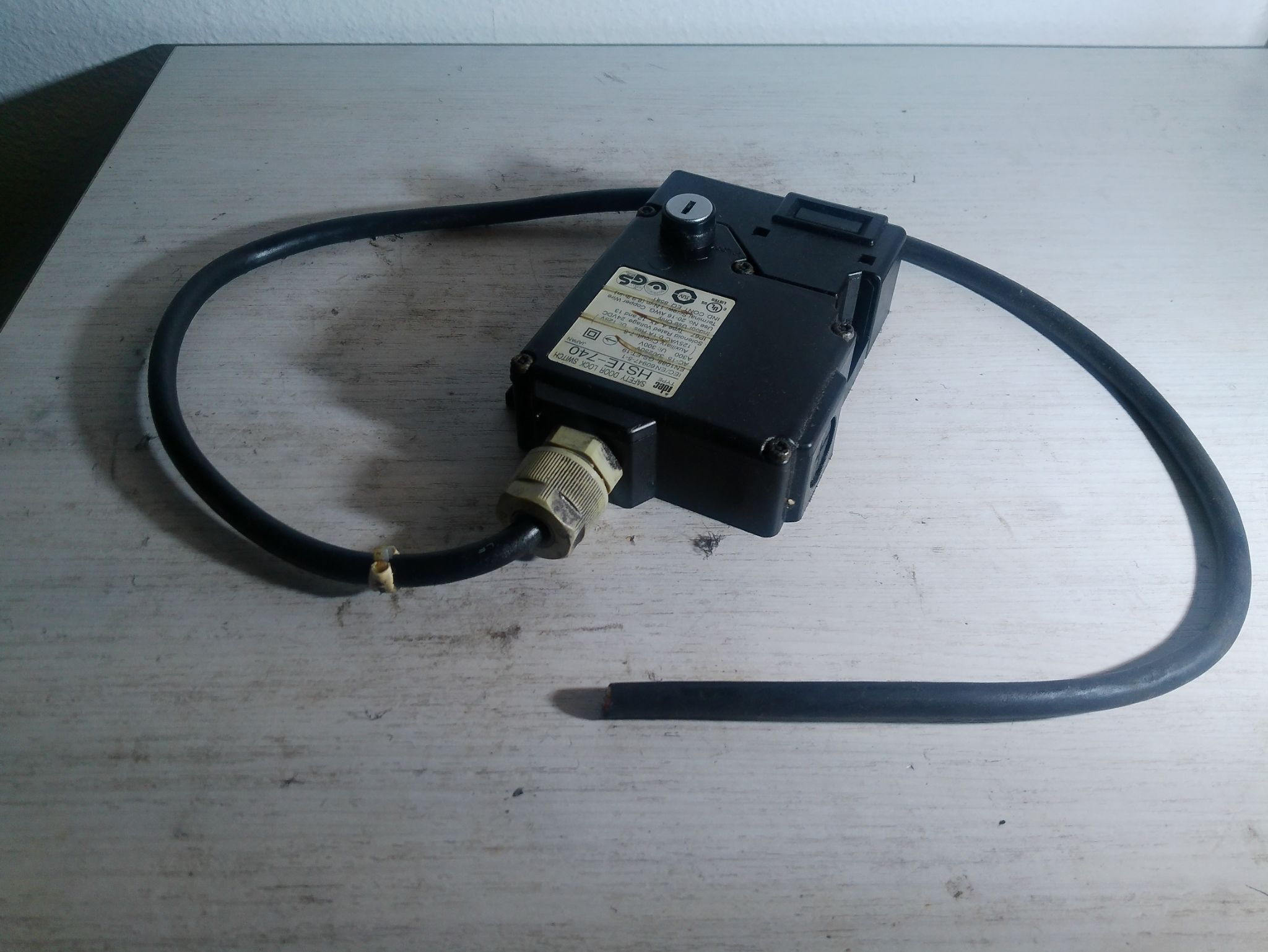 IDEC HS1E-740 0