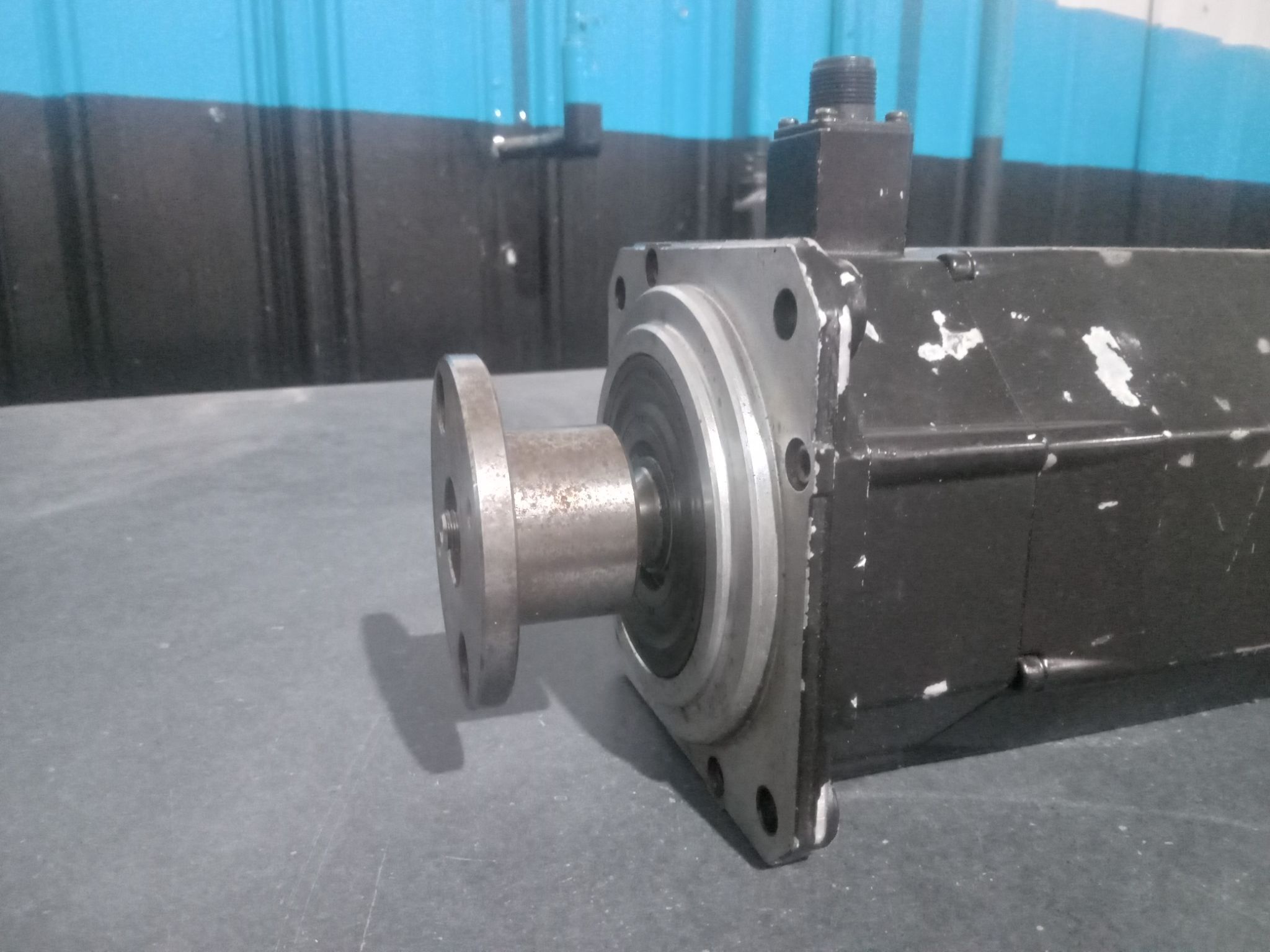 FANUC A06B-0127-B175 AC Servo Motor 4