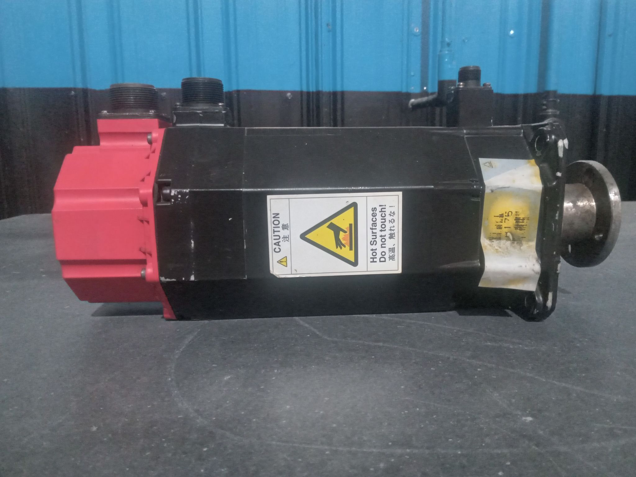 FANUC A06B-0127-B175 AC Servo Motor 5