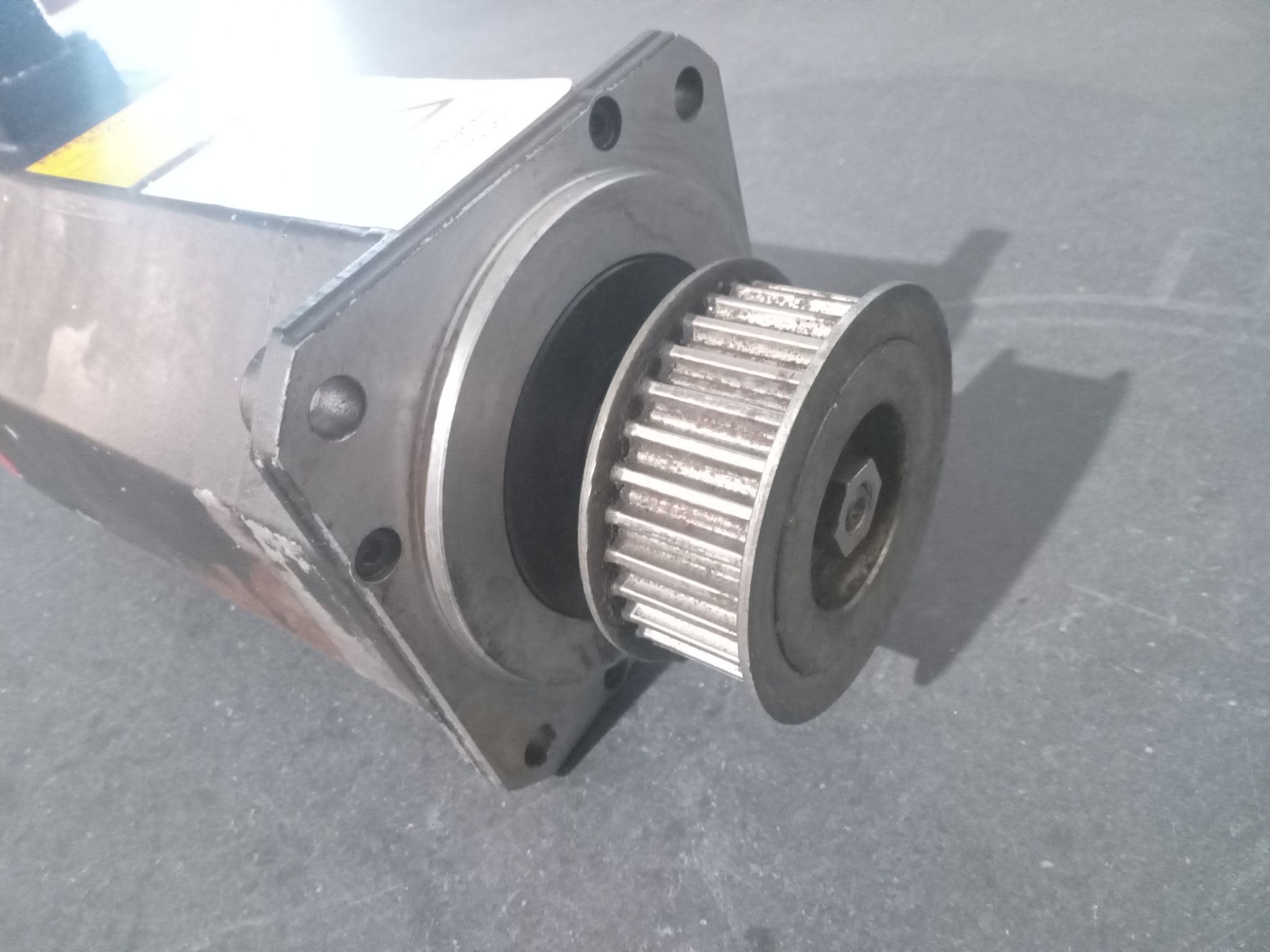 FANUC A06B-0127-B077 AC Servo Motor 3