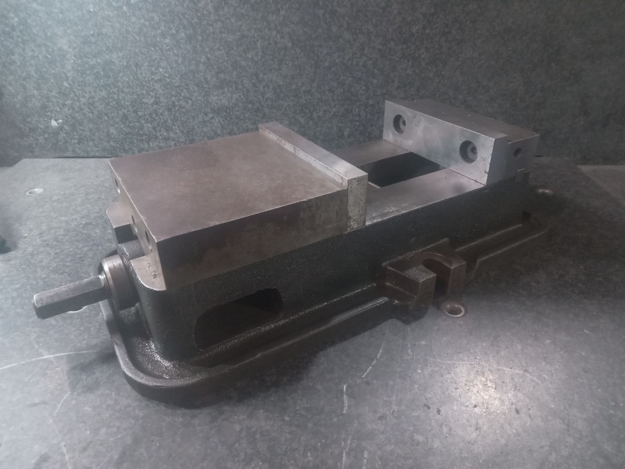 KURT D60 6" Milling Vise BIW MT6A D6 NO HANDLE 4