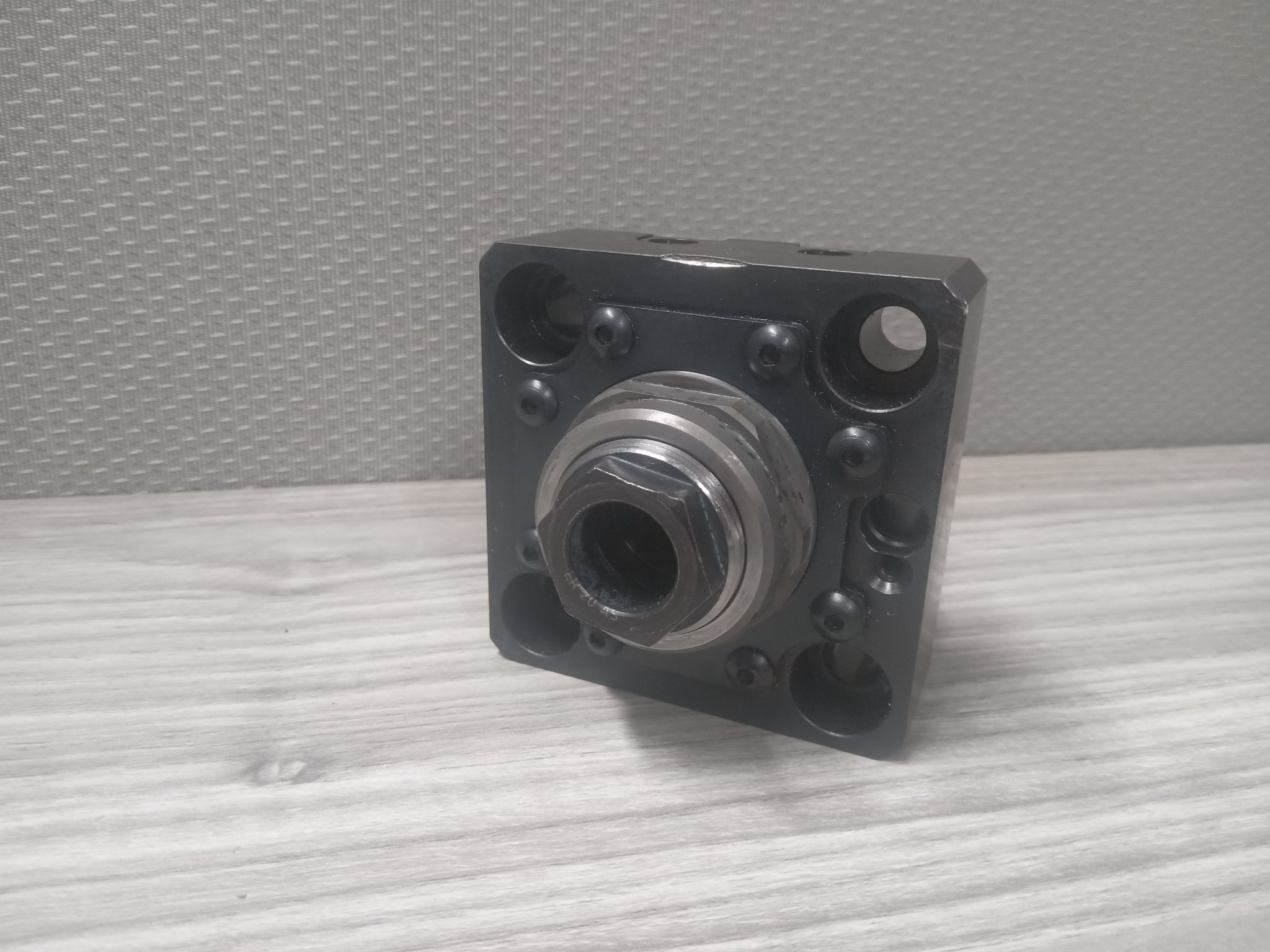 PARTS ONLY BIGLIA CNC Live Tool Holder T134-00128, 153 867-EK (seized) 2