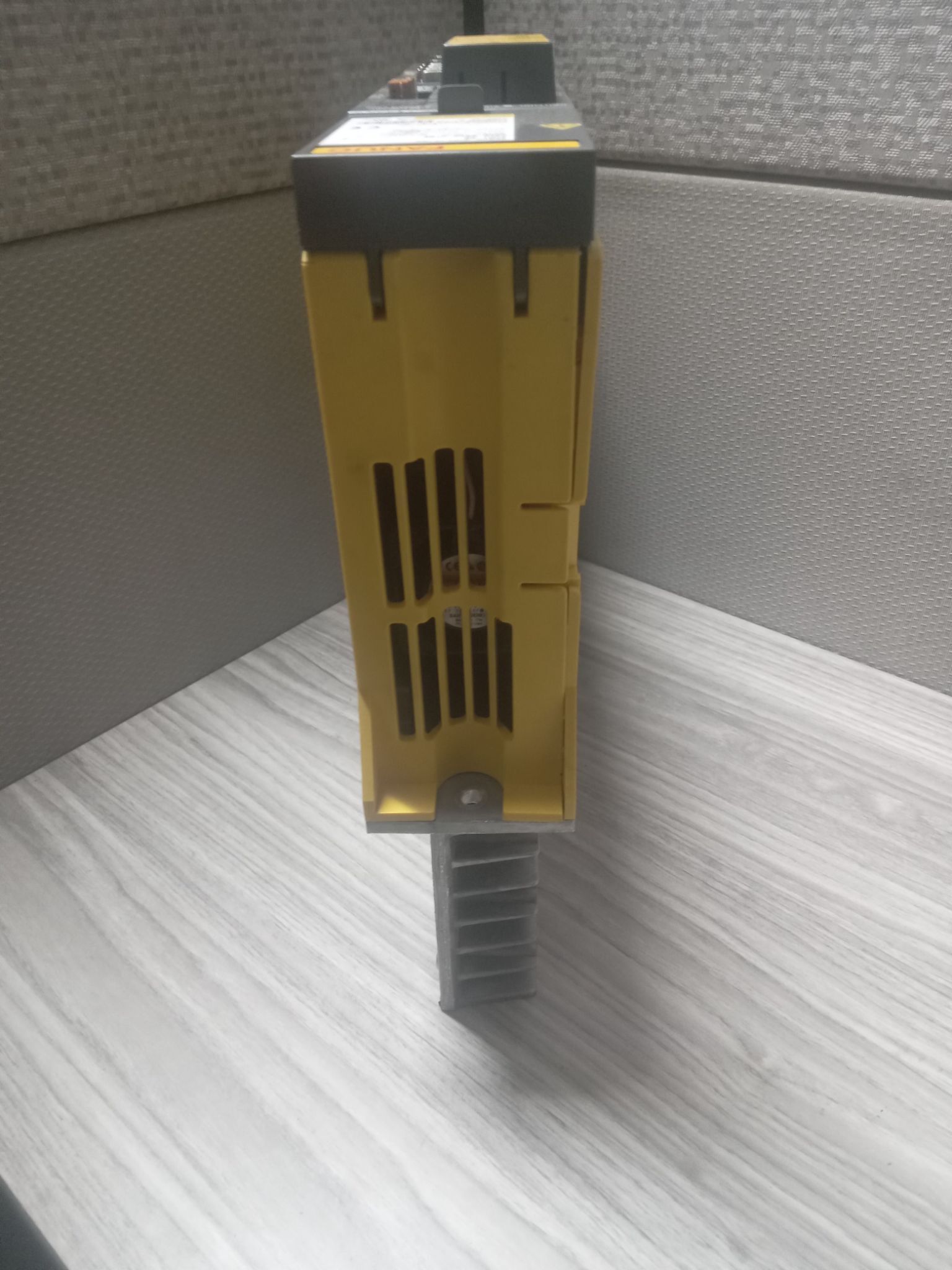 FANUC SVM1-80 A06B-6096-H105 Servo Amp Amplifier Drive Module Series G 7