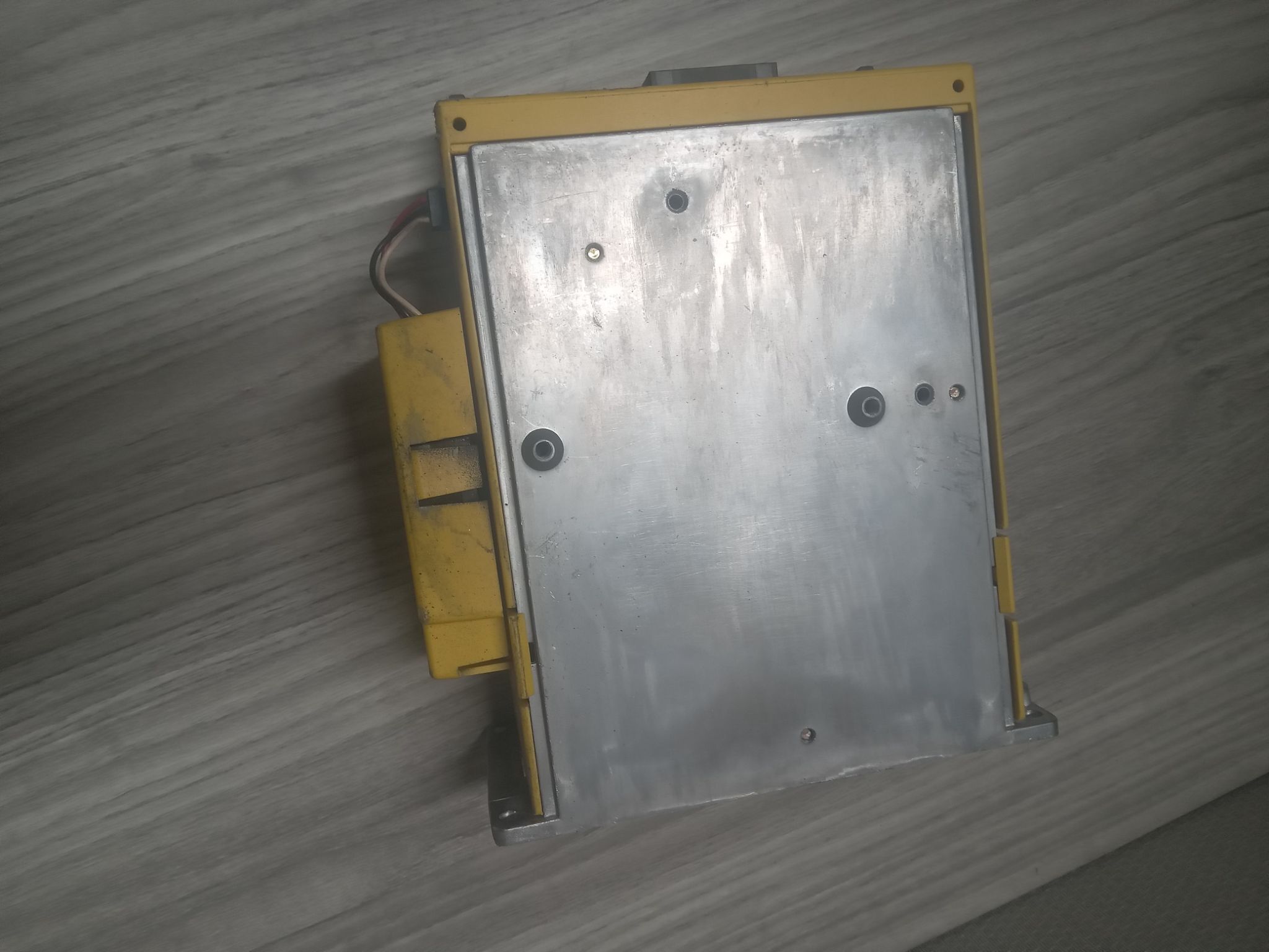 FANUC A06b-6160-H002 BETA SERVO DRIVE MDL B-iSV20-B Amp Amplifier 2