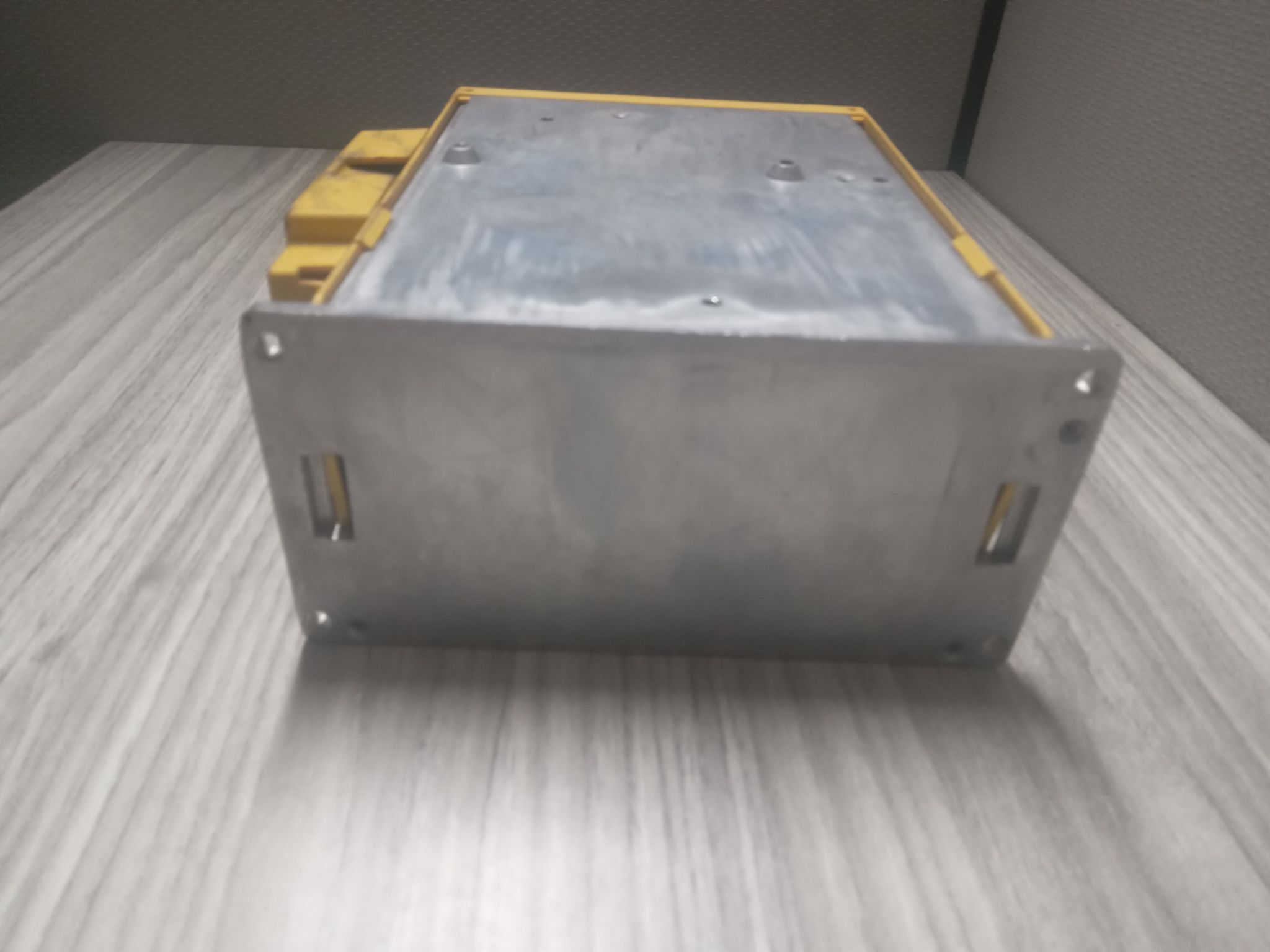 FANUC A06b-6160-H002 BETA SERVO DRIVE MDL B-iSV20-B Amp Amplifier 4