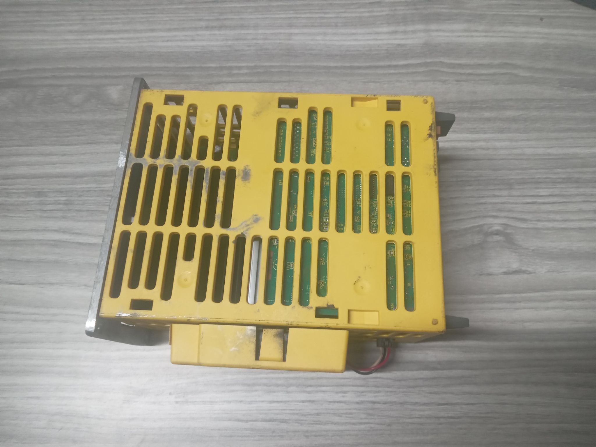 FANUC A06b-6160-H002 BETA SERVO DRIVE MDL B-iSV20-B Amp Amplifier 6