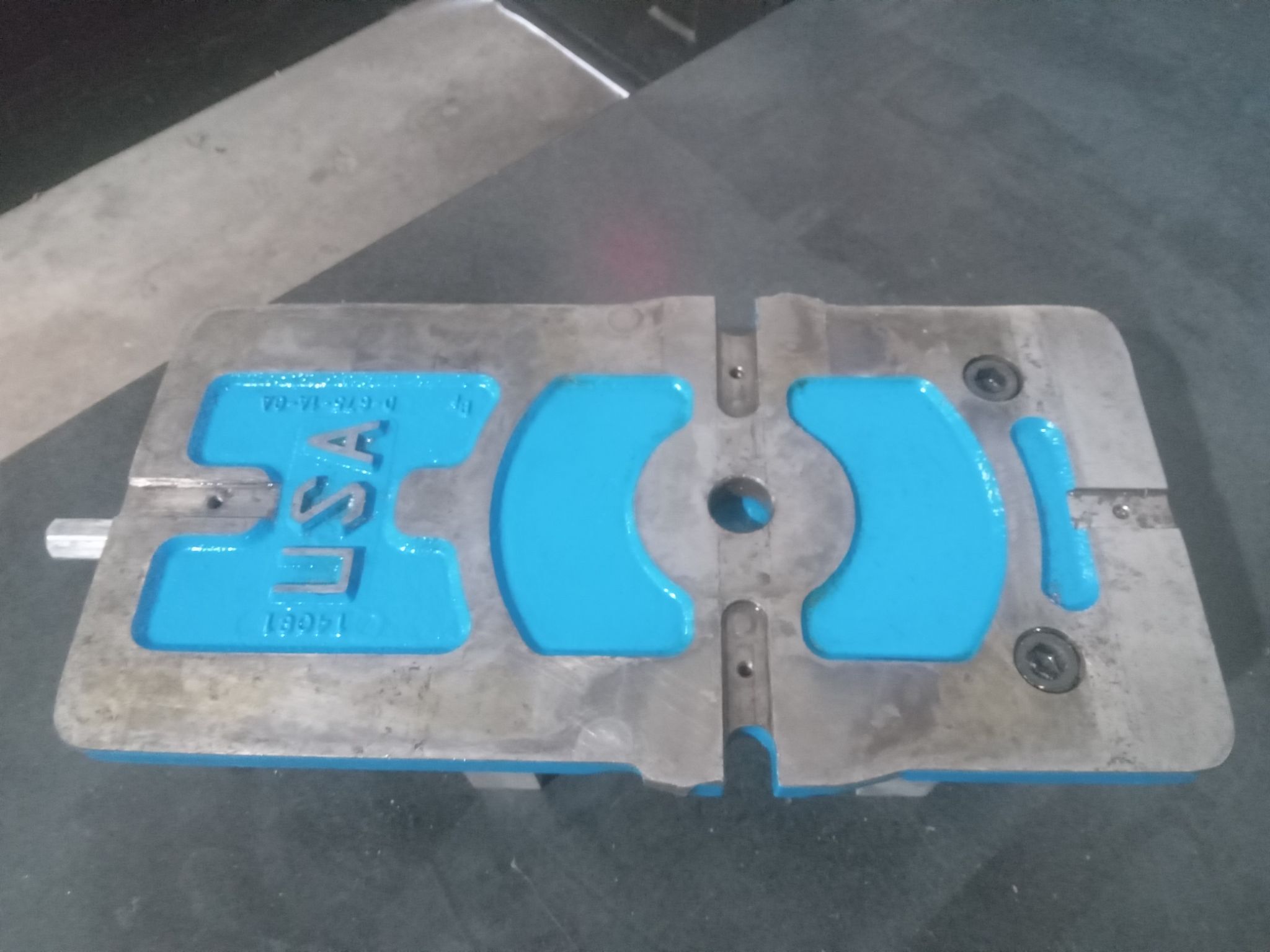 KURT VISE D675 ANGLOCK Milling Vise With Aluminum Soft Jaws 5