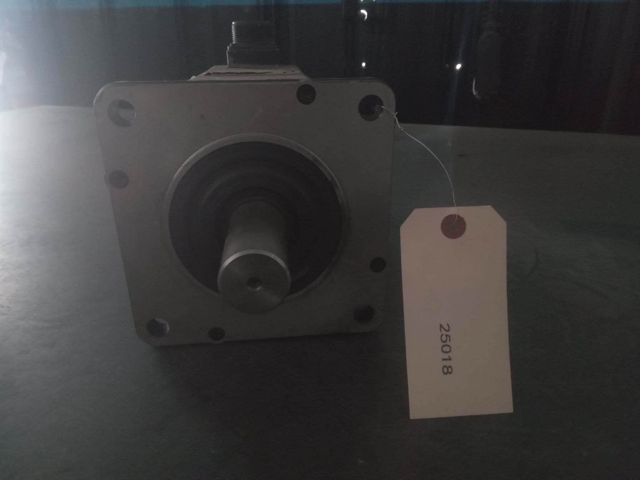 FANUC A06B-0142-B077 α12/2000 AC SERVO MOTOR B-65142E 3